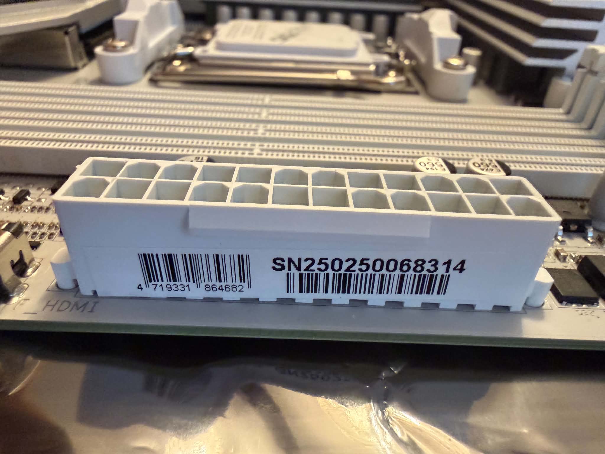 GIGABYTE X870 AORUS Elite WIFI7 ICE AMD AM5 (rev 1.1) Motherboard