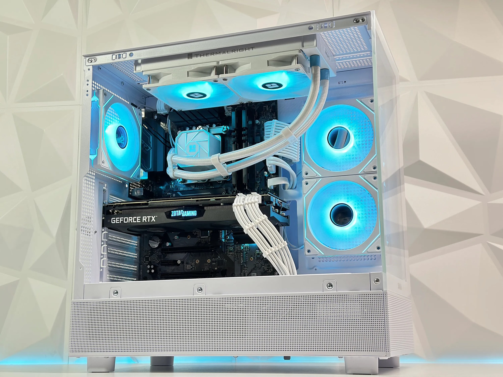 ⛄🌨️Liquid Cooled Gaming PC🚀Nvidia RTX 2080 8GB🚀Intel i7 10700 8 core🚀32GB DDR4🚀1TB NVME
