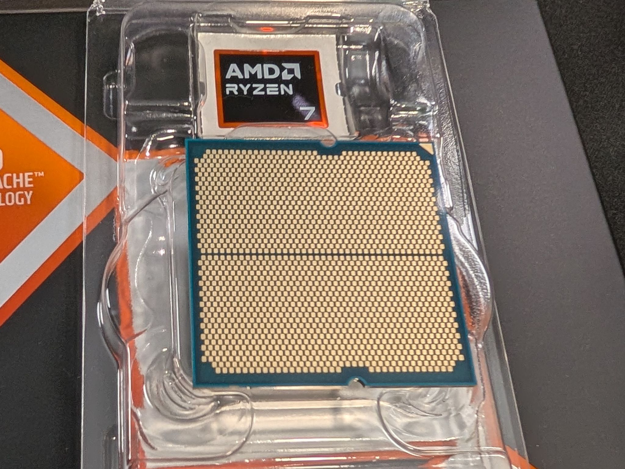 AMD Ryzen 7 9800X3D