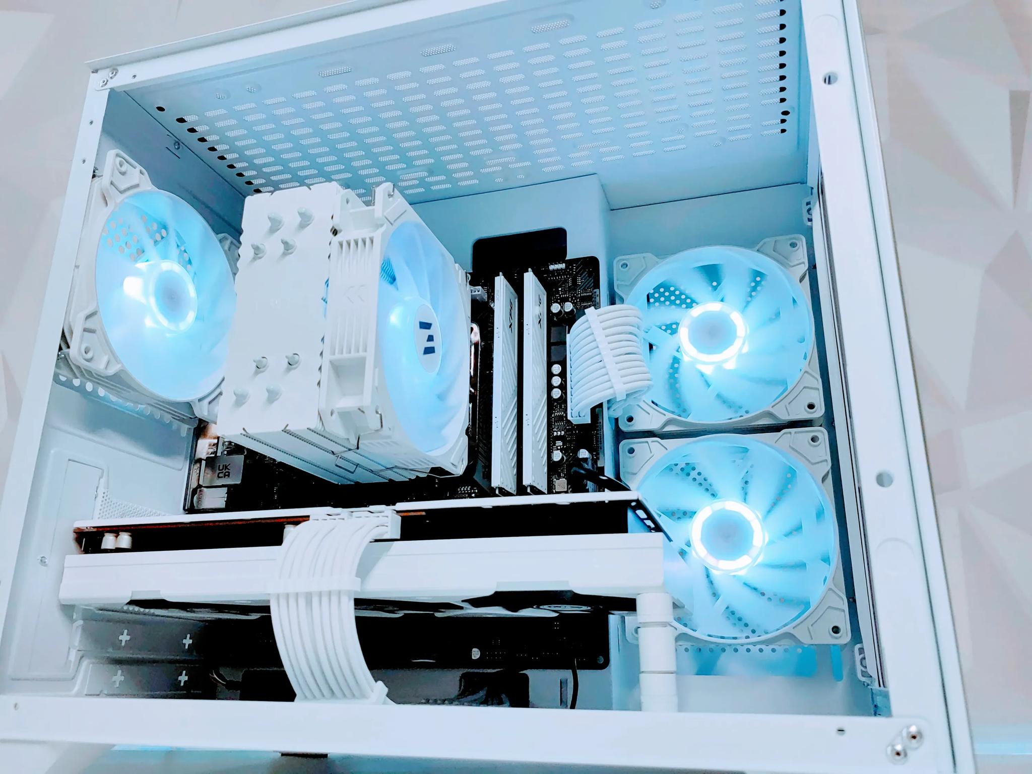 🤍🏔️Alaska🏔️❄️Gaming PC❄️AMD RX VEGA 56 8GB❄️AMD Ryzen 7 1700 8 core❄️16GB DDR4❄️500GB NVME SSD