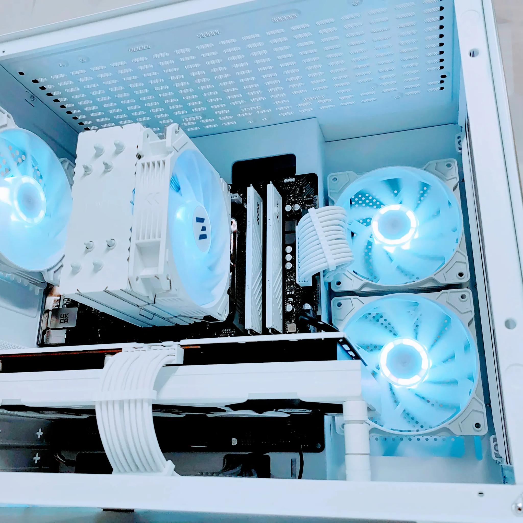 🤍🏔️Alaska🏔️❄️Gaming PC❄️AMD RX VEGA 56 8GB❄️AMD Ryzen 7 1700 8 core❄️16GB DDR4❄️500GB NVME SSD
