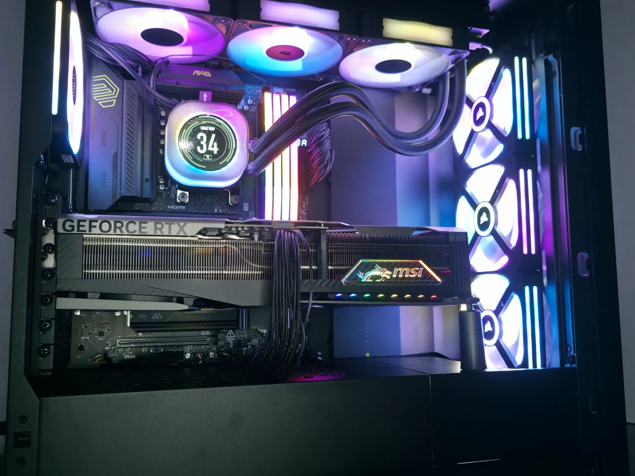 NEW Ultra High End Gaming PC 5090 & 9800X3D