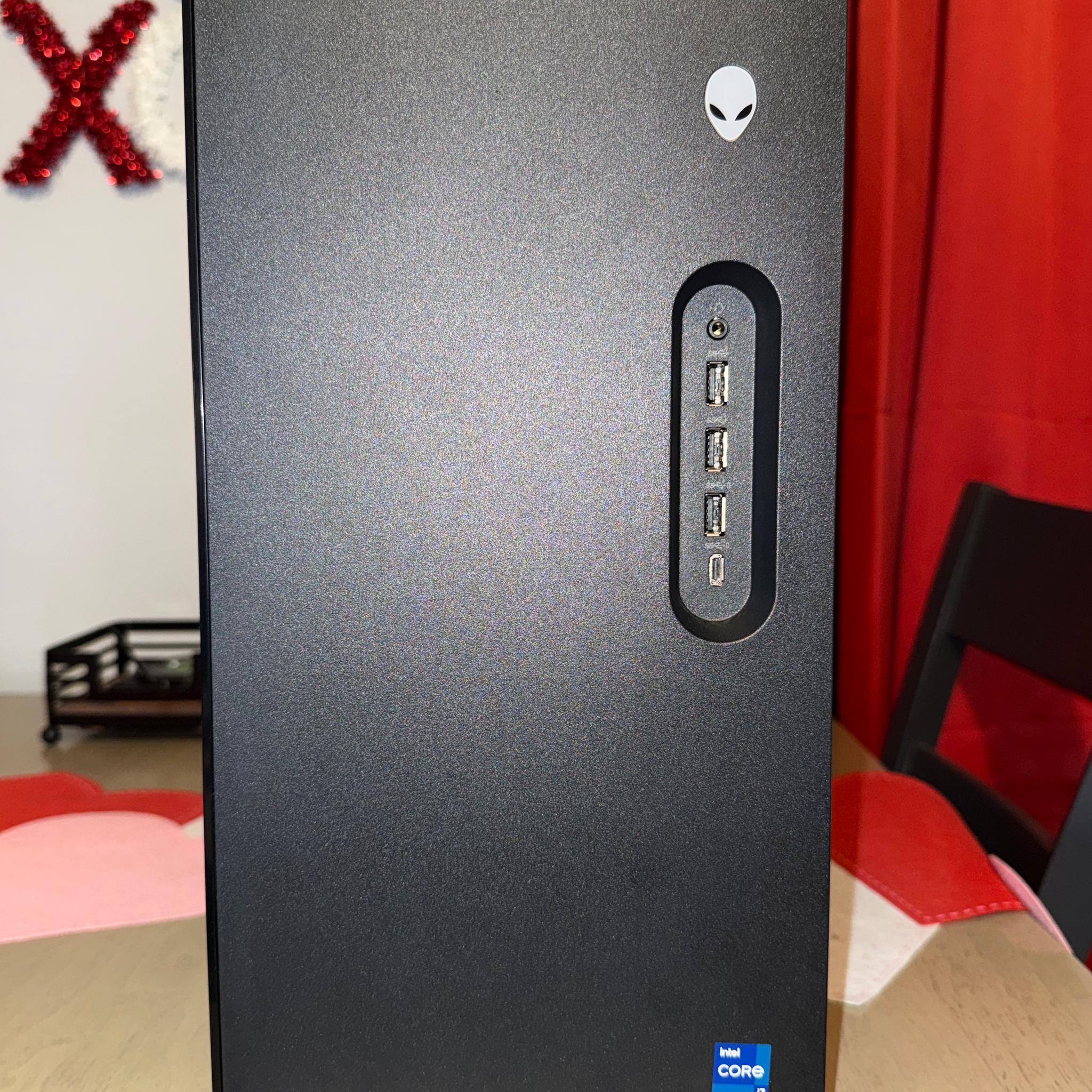 Alienware Aurora R16 Gaming Desktop [10TB] [4070 Super]