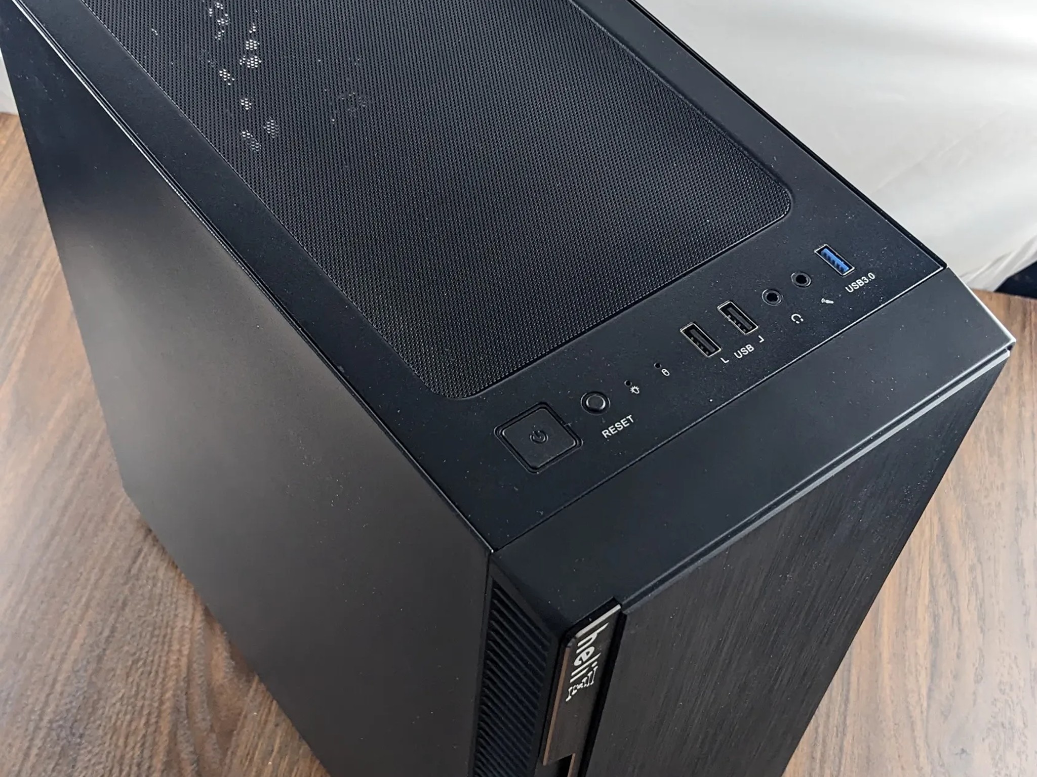 GamerSxin Custom 1440p, RX 5600XT, i5-6500, 8GB DDR4, 1TB SSD