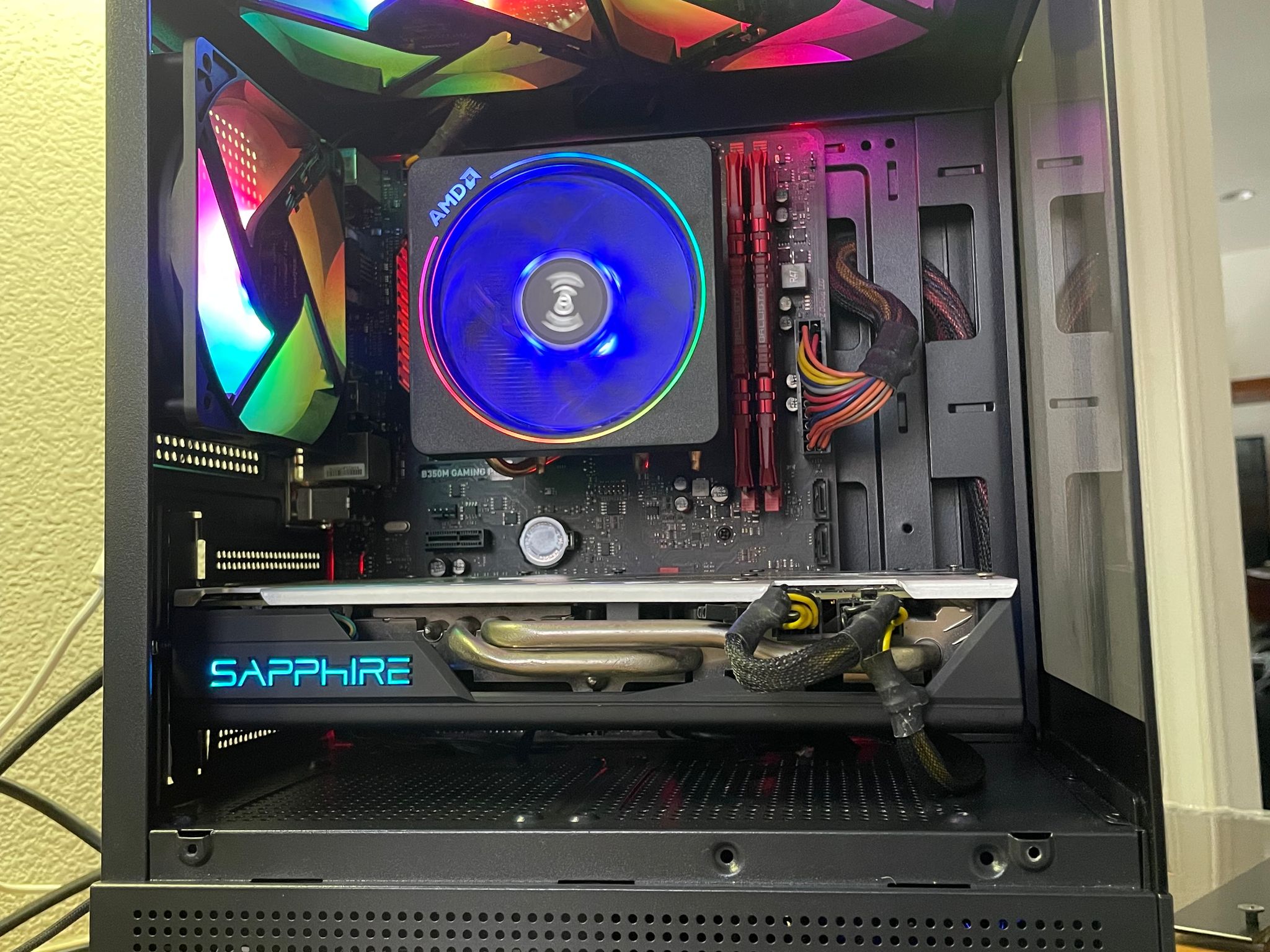 Black RGB “Mini-King” 🤴🖤 Gaming Pc