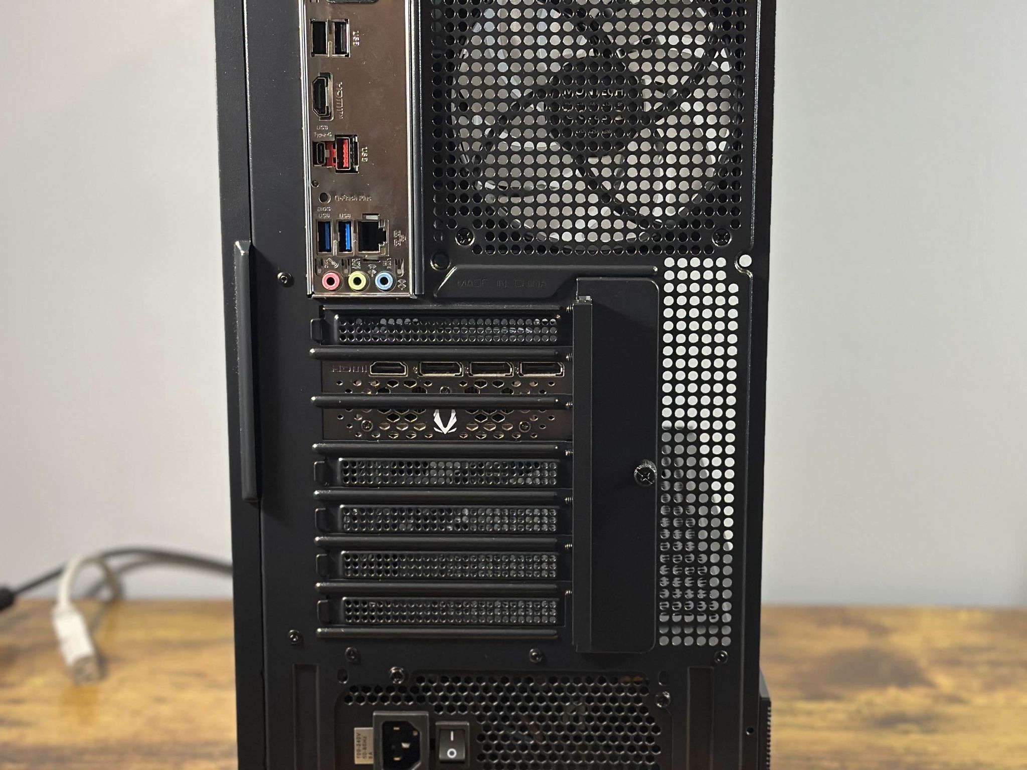 RTX 4070 12GB | Ryzen 7 5700X | 32GB DDR4 | 1TB SSD | Win11 | WIFI+BT | 1440P/4K Gaming PC