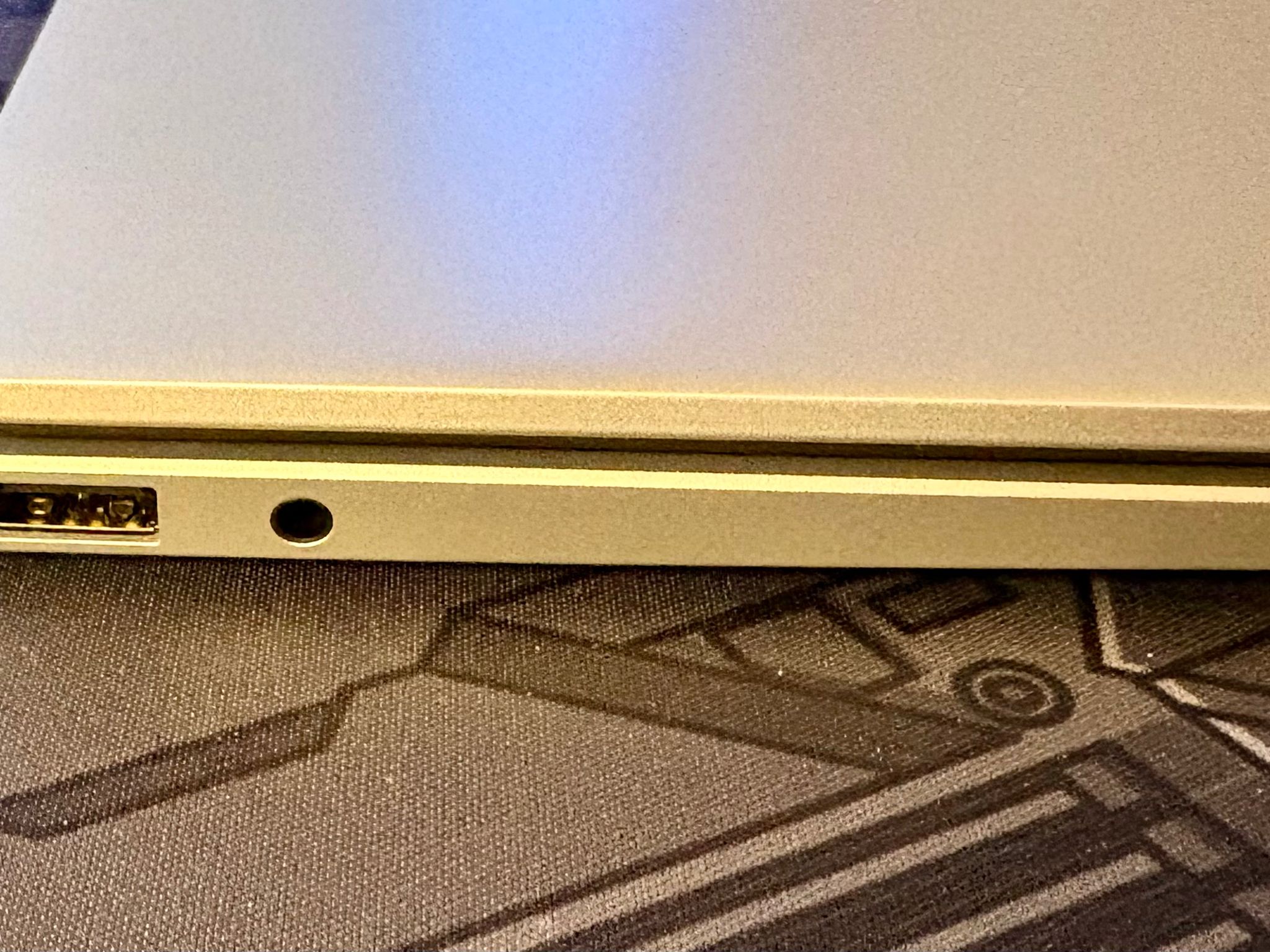 HP Pavilion Aero Laptop (13-bg0001nr) | AMD Ryzen 7 | 16GB DDR5 | 2TB SSD