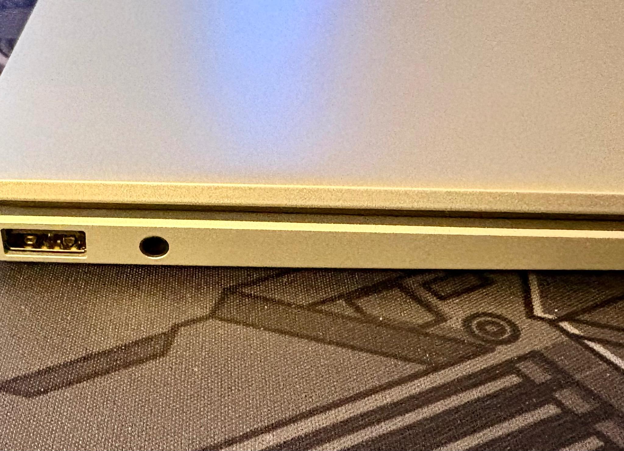 HP Pavilion Aero Laptop (13-bg0001nr) | AMD Ryzen 7 | 16GB DDR5 | 2TB SSD