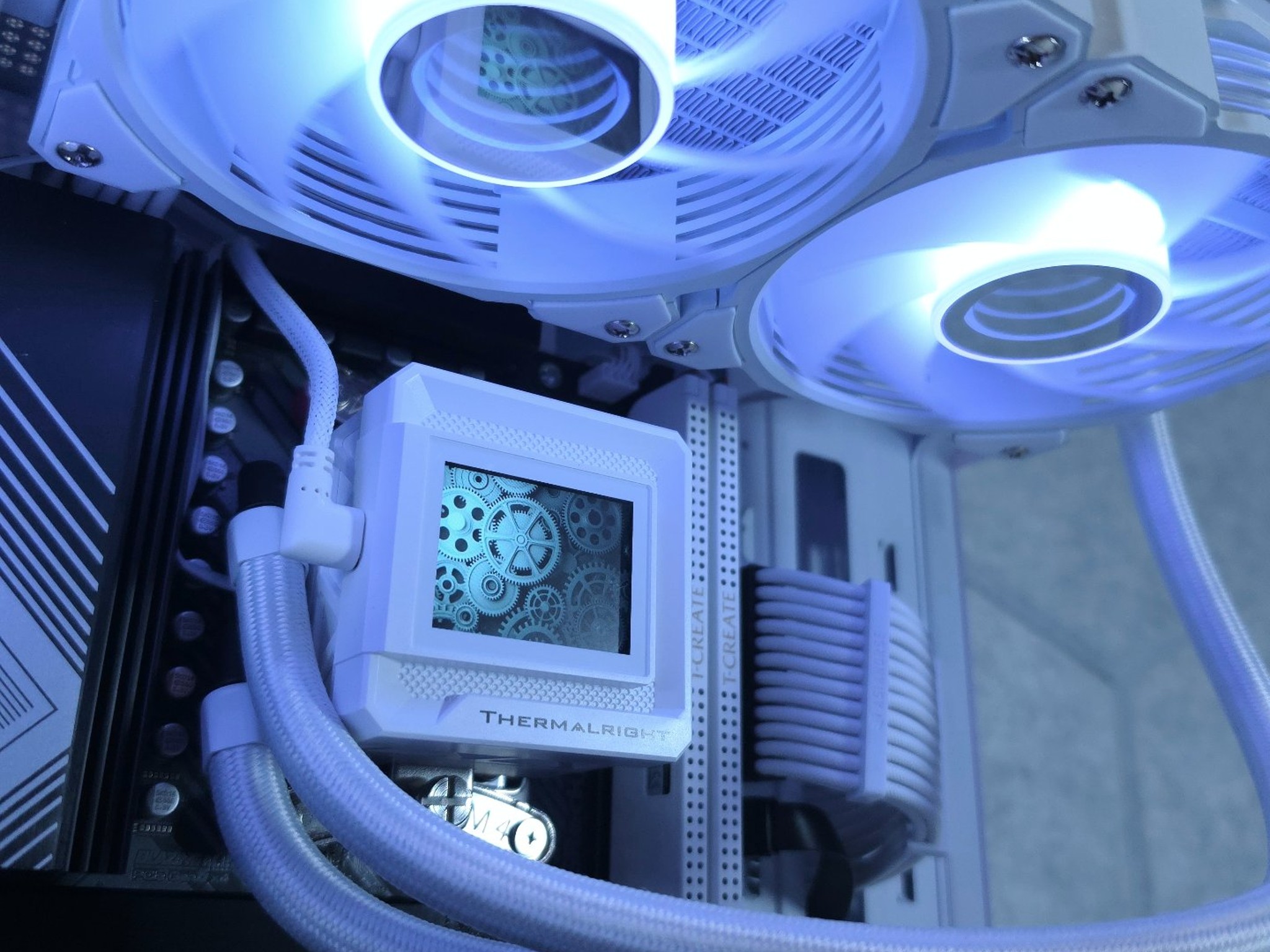 RTX 5060 Ti 🤍 Ryzen 5 7500F