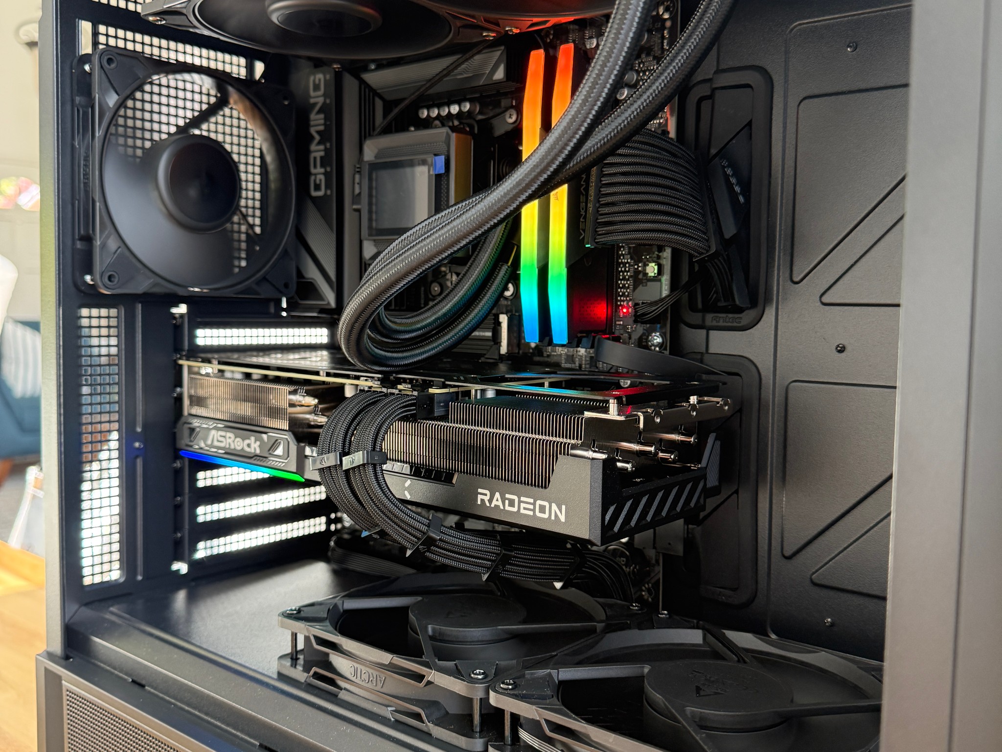 STEALTH 🥷 | 9070 XT | 7700x | 32gb DDR5 | 1tb m.2 | Gaming PC