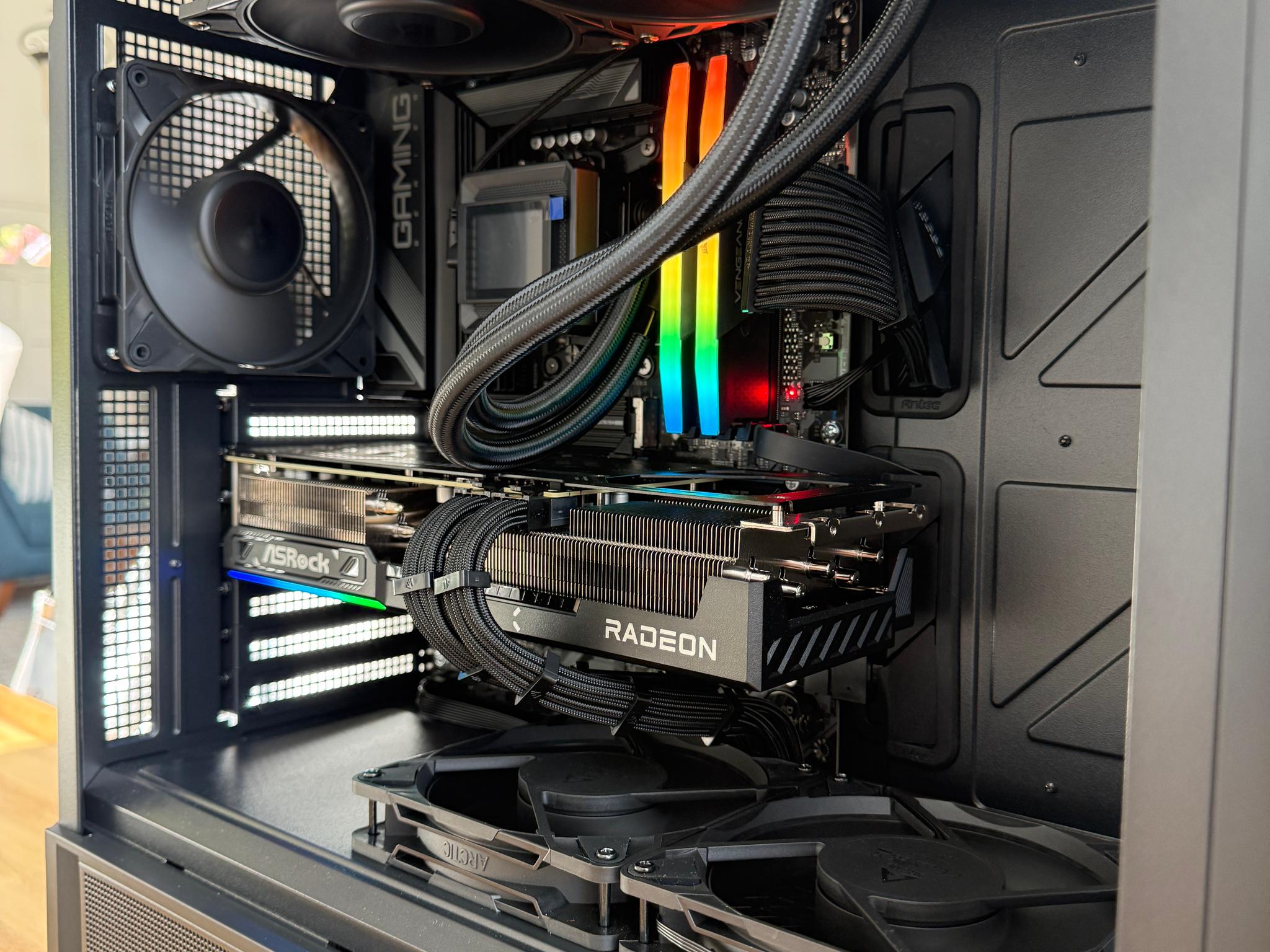 STEALTH 🥷 | 9070 XT | 7700x | 32gb DDR5 | 1tb m.2 | Gaming PC