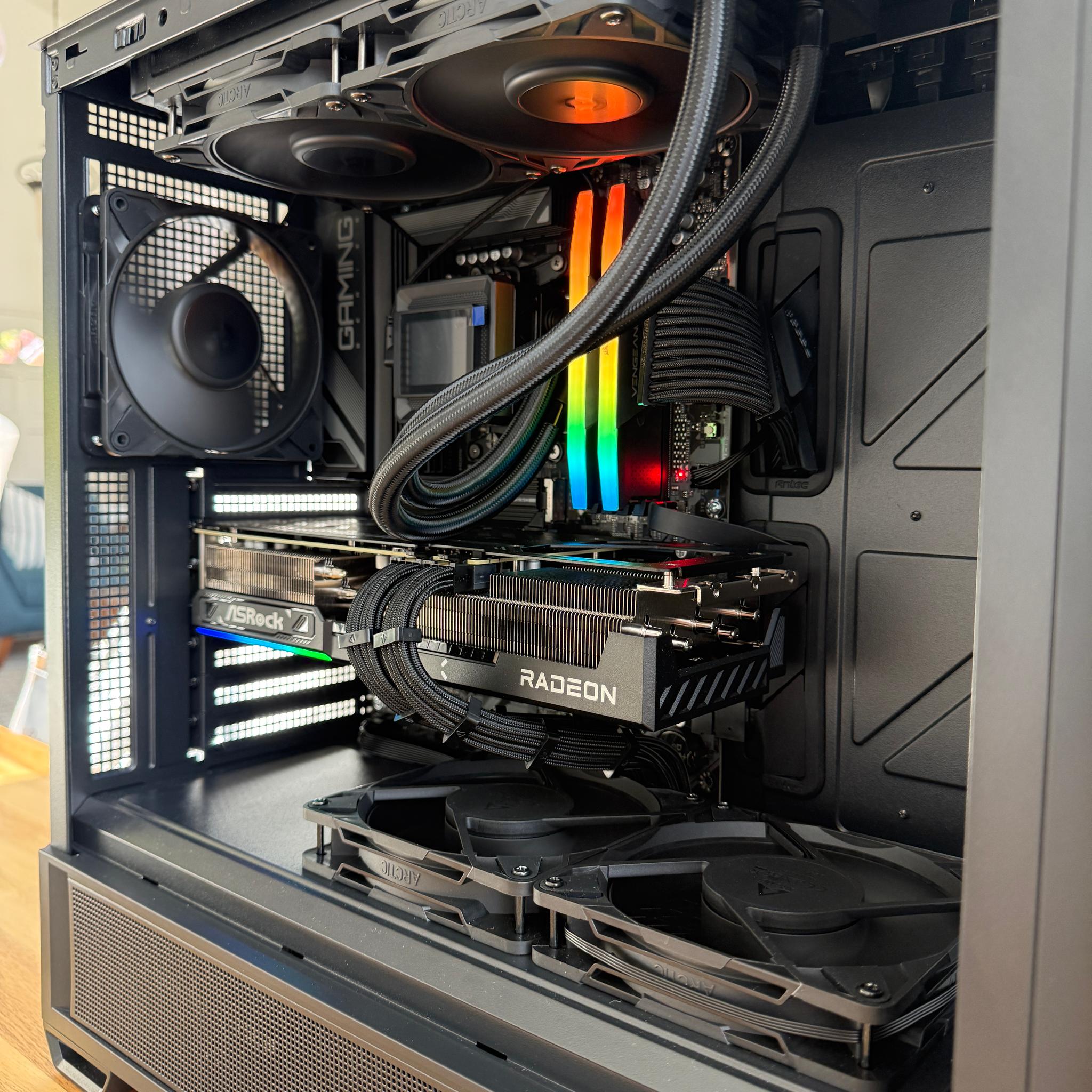 STEALTH 🥷 | 9070 XT | 7700x | 32gb DDR5 | 1tb m.2 | Gaming PC