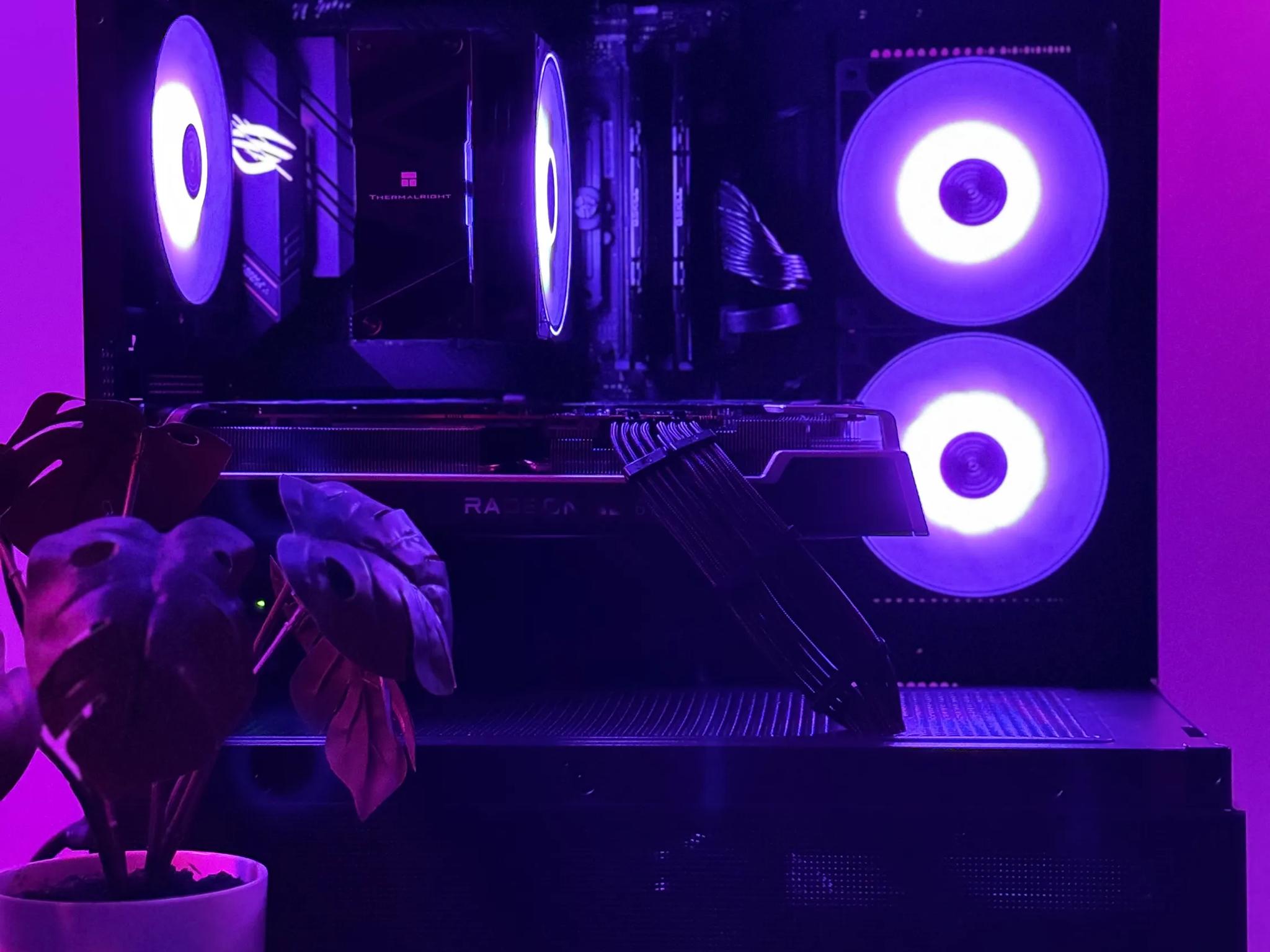 Swift XR- Radeon RX 6750 XT 12 GB VRAM, AMD Ryzen 5 5600X, ROG Strix MOBO, 1TB SSD, 32GB RAM, 750w