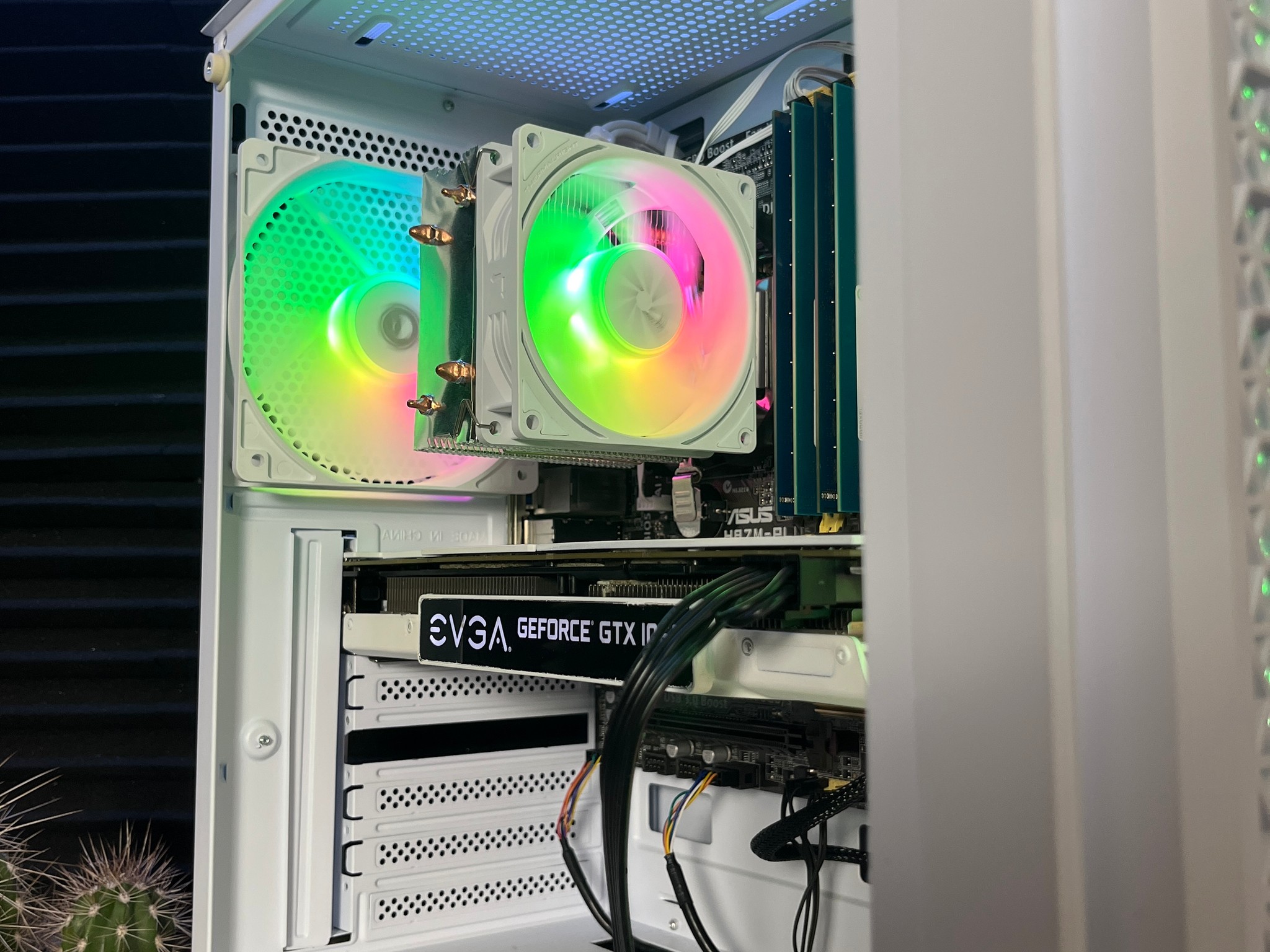 White RGB Gaming PC | i7 4770* + GTX 1060 6GB | 16GB