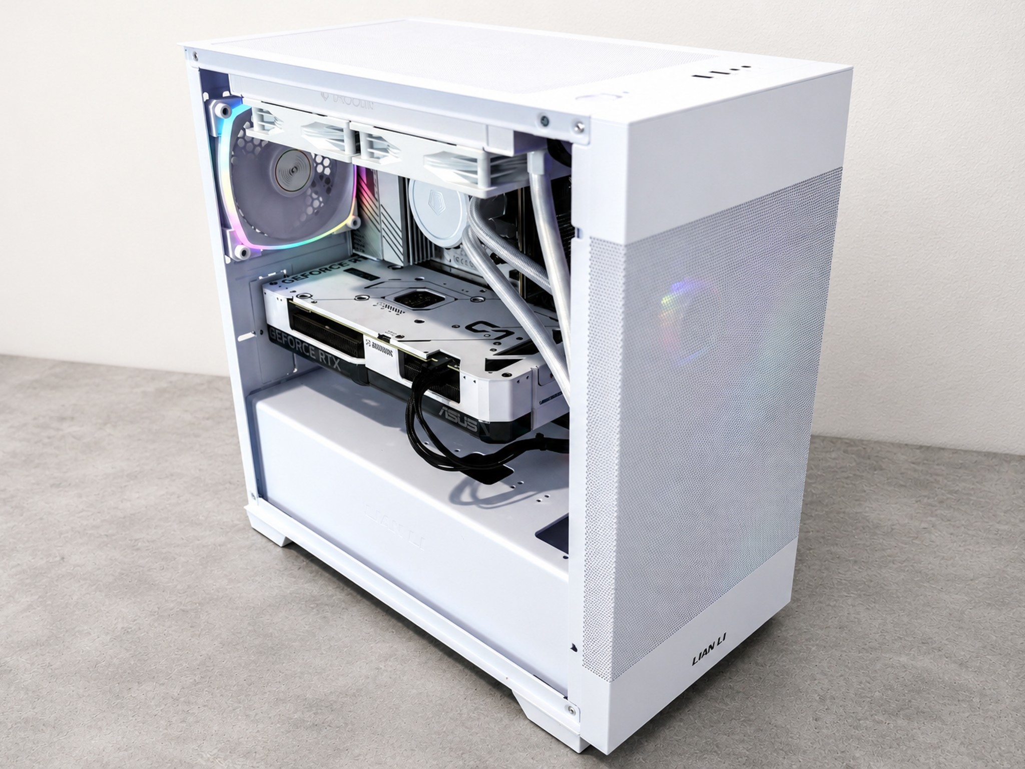 7600X | 4070 OC | 16GB DDR5 | 1TB 1080P/1440P White Build