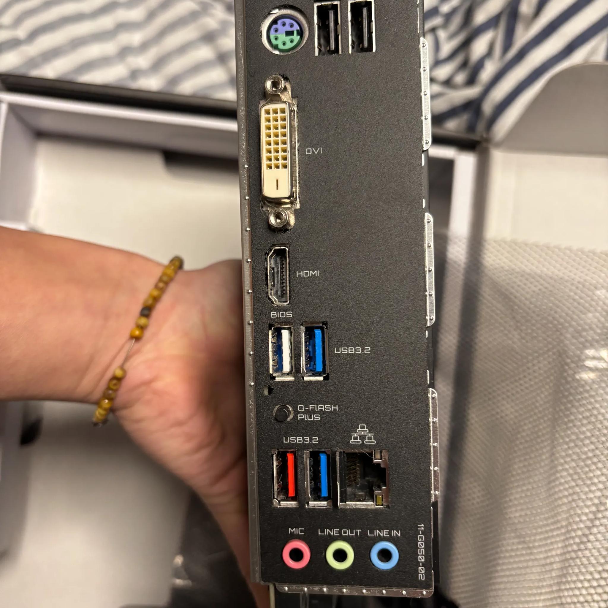 B550 Gaming X V2 + 16gb ram BUNDLE