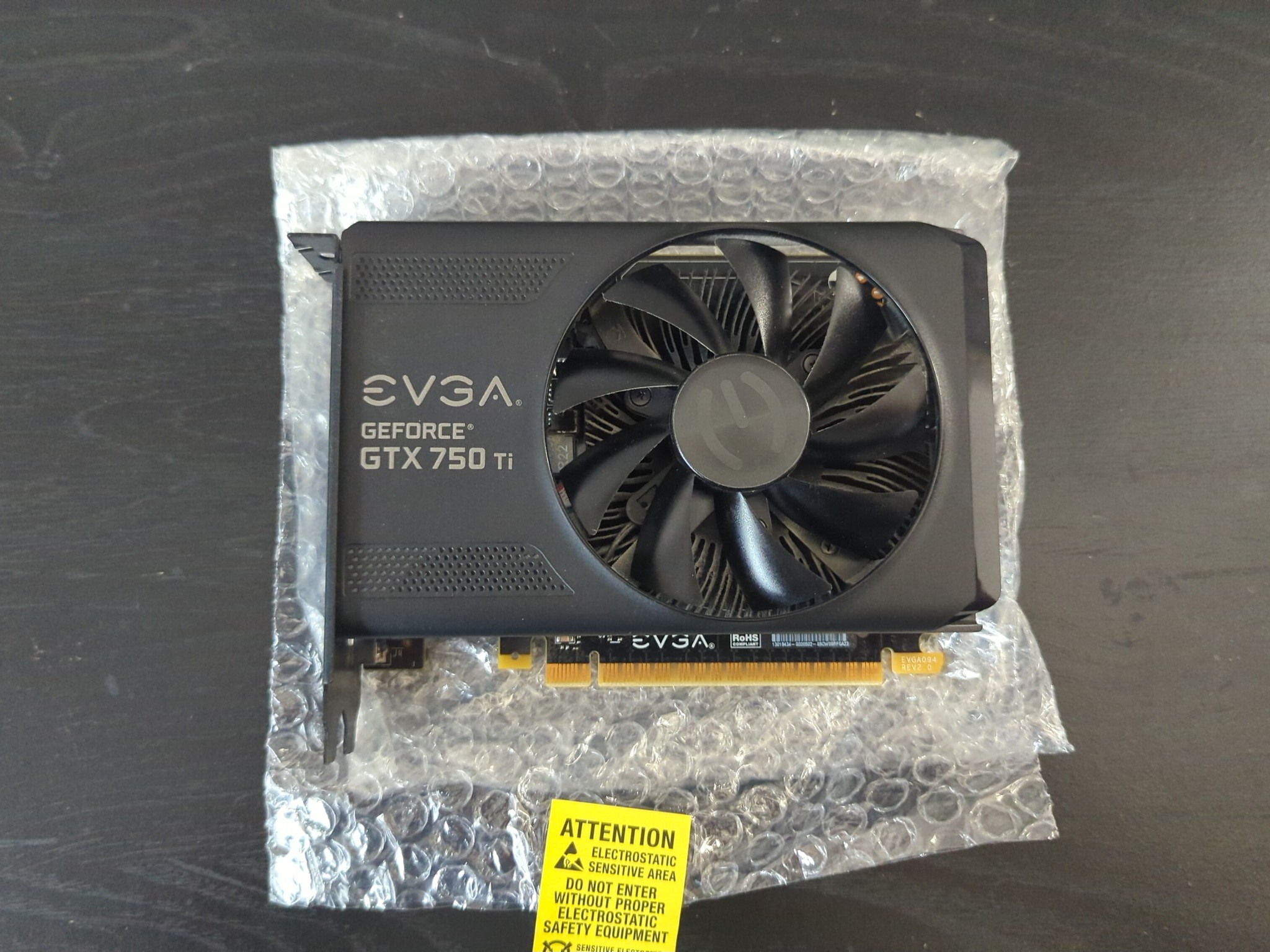 EVGA GTX 750 Ti - Original box, user guide, driver disc, etc!