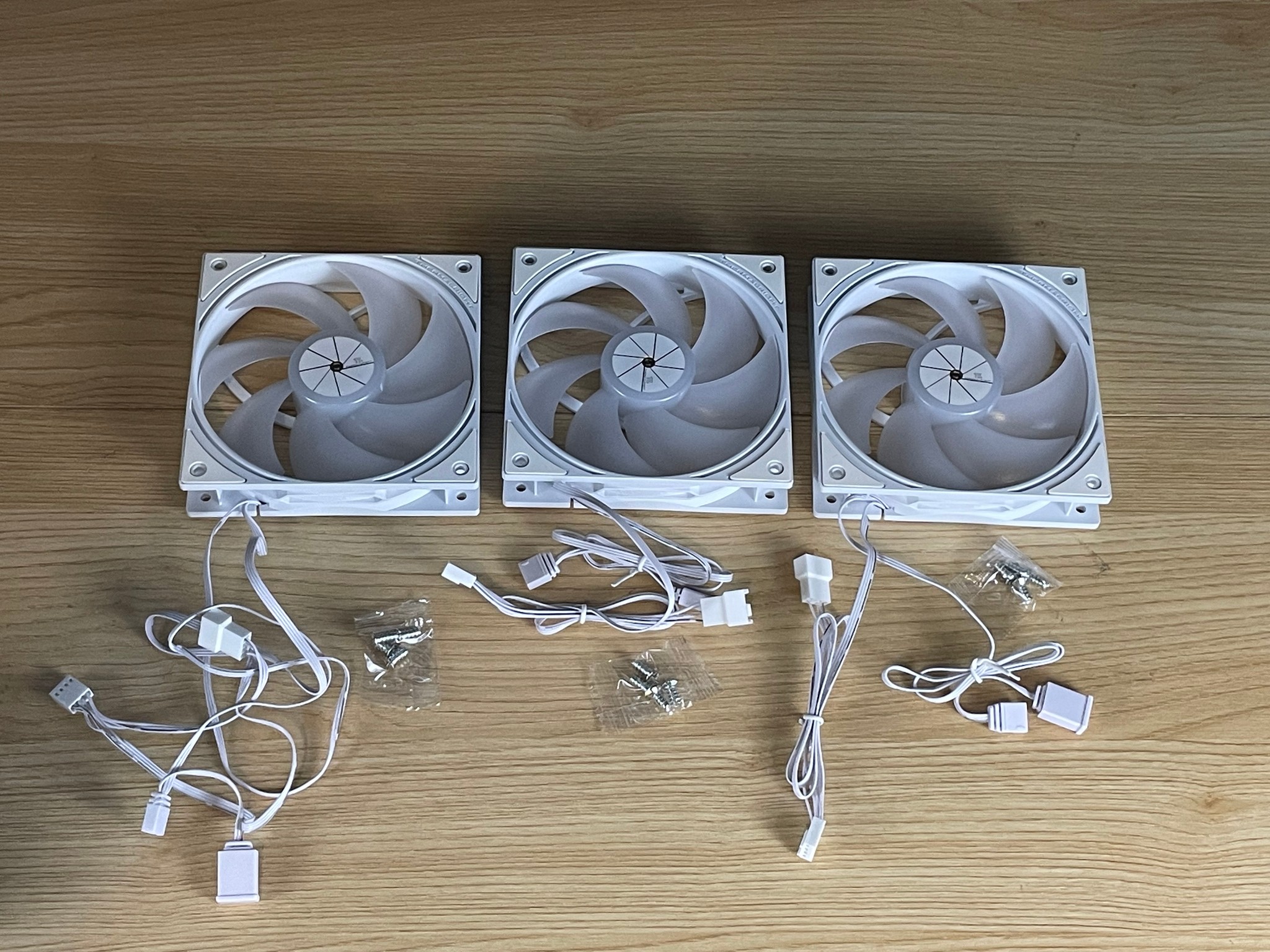 Lot of 3 Thermalwright White 120mm ARGB Fans