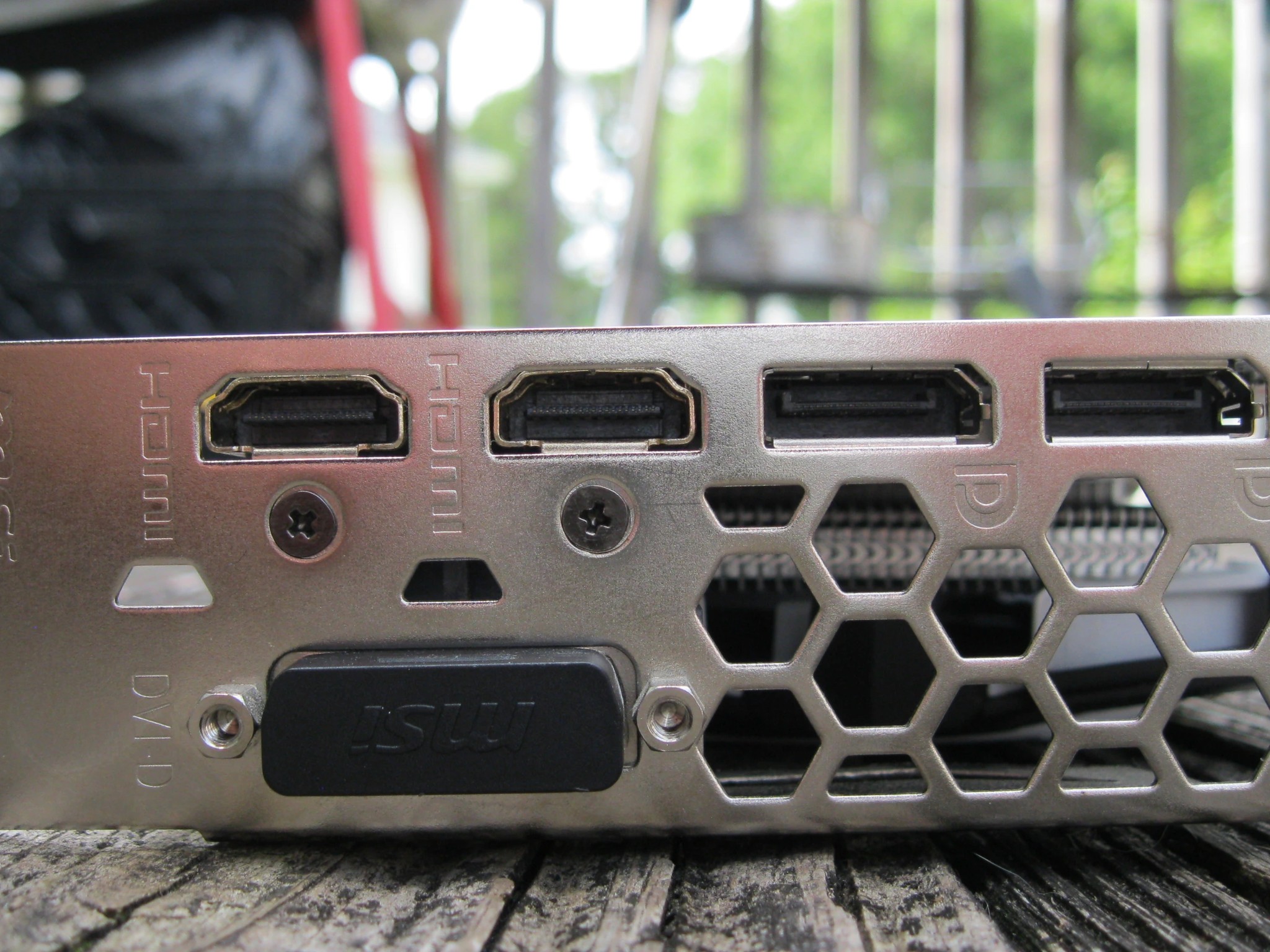 *FAULTY/FOR REPAIRS* MSI Radeon RX 580 ARMOR 8G OC