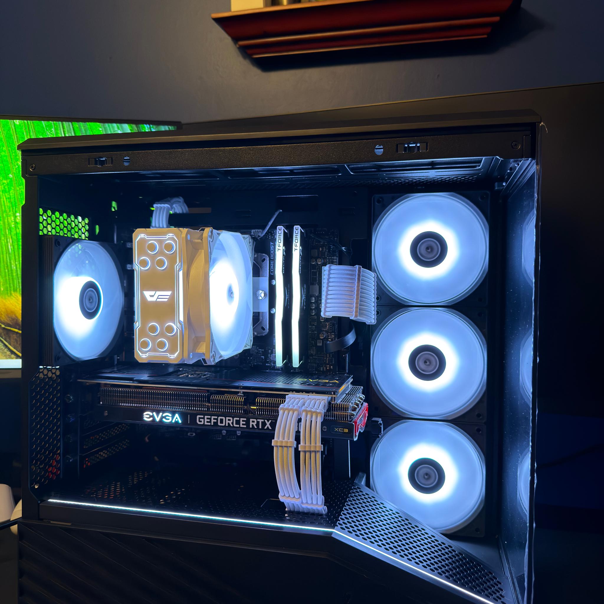 RTX 3080 10GB / Ryzen 5 5500 / 16gb RAM 3200 MHz / 1TB STORAGE
