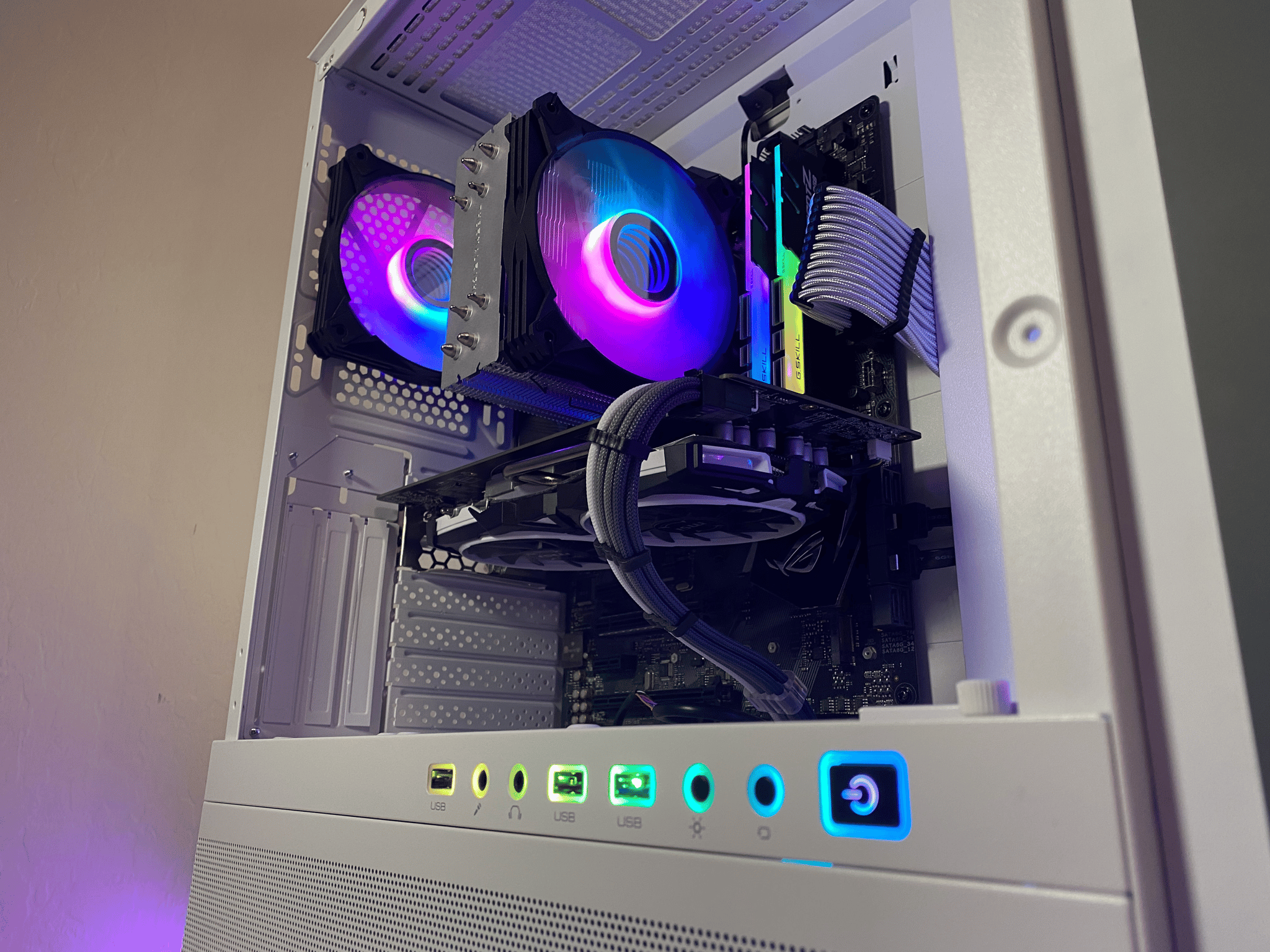 Custom Built White Ryzen 5 RX 580 RGB Gaming PC Computer