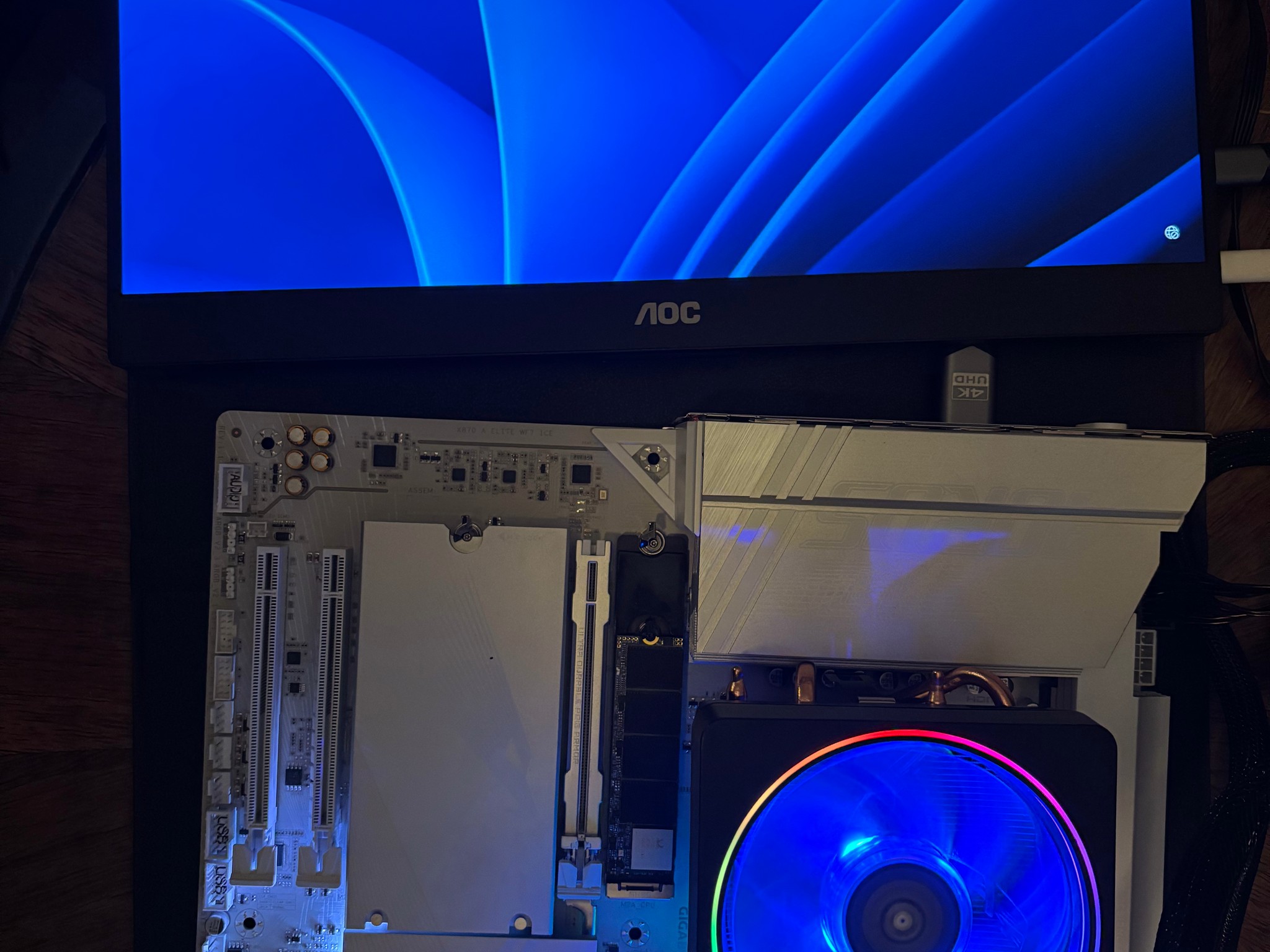 GIGABYTE X870 AORUS ELITE WIFI7 ICE AM5 LGA 1718, ATX,