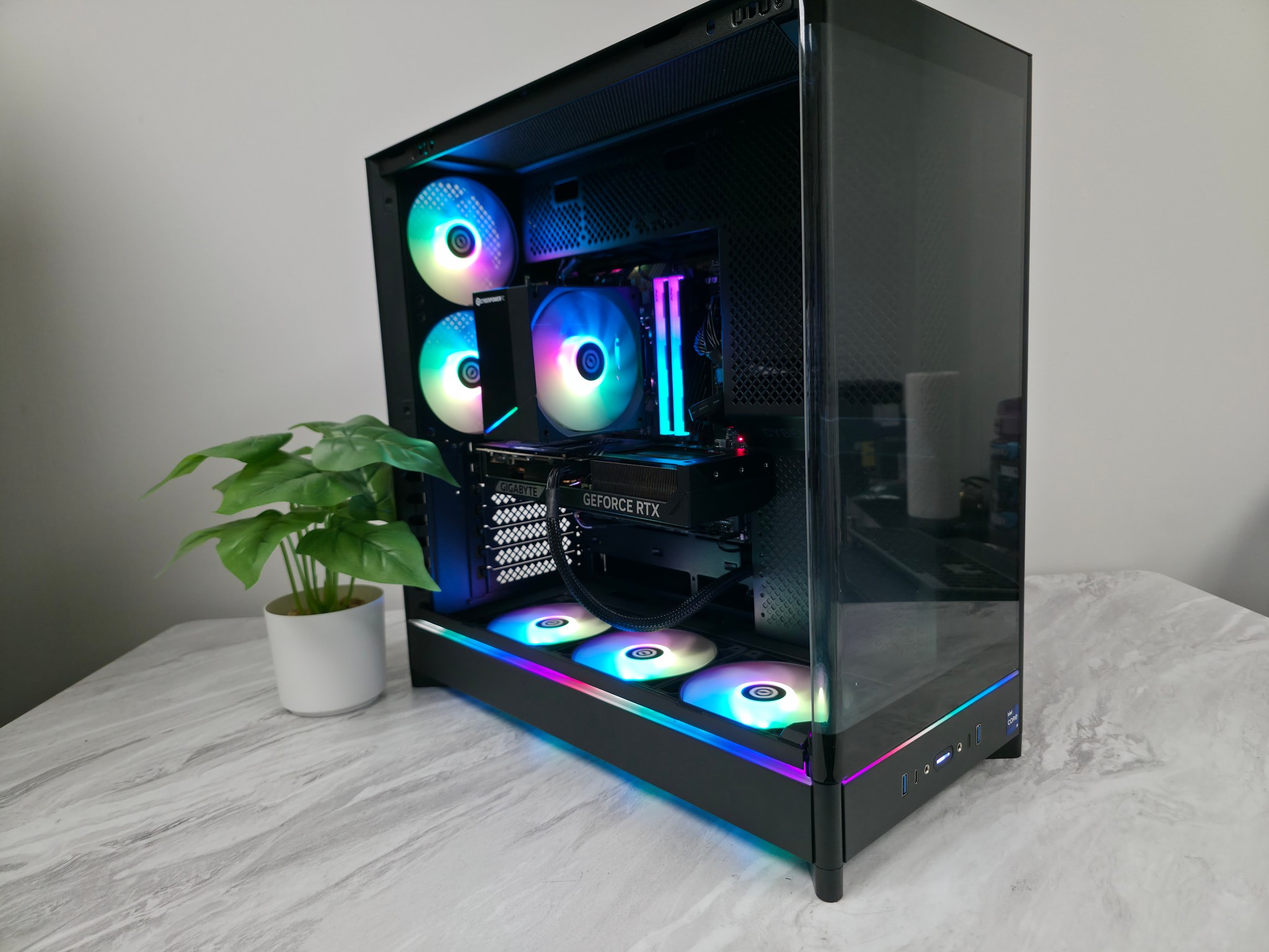 RTX 5070 Gaming Streaming Computer PC (Intel 14900f, 32gb DDR5 6000 MHz) WiFi and Bluetooth