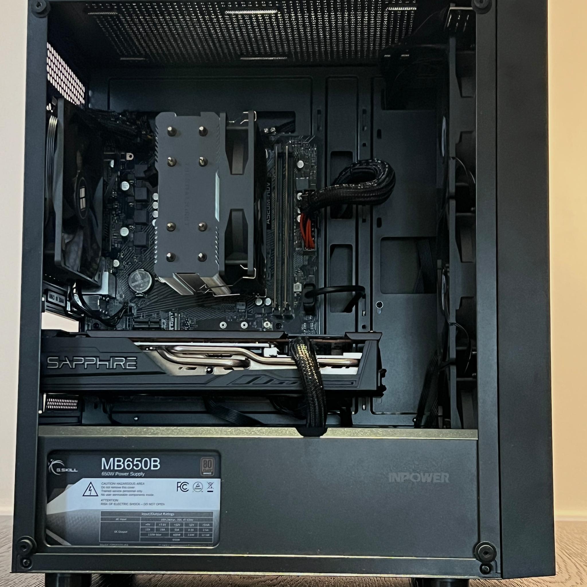 ⚫️BLACK OUT⚫️|| Ryzen 5 3600 + Radeon RX 5600XT || Non-RGB