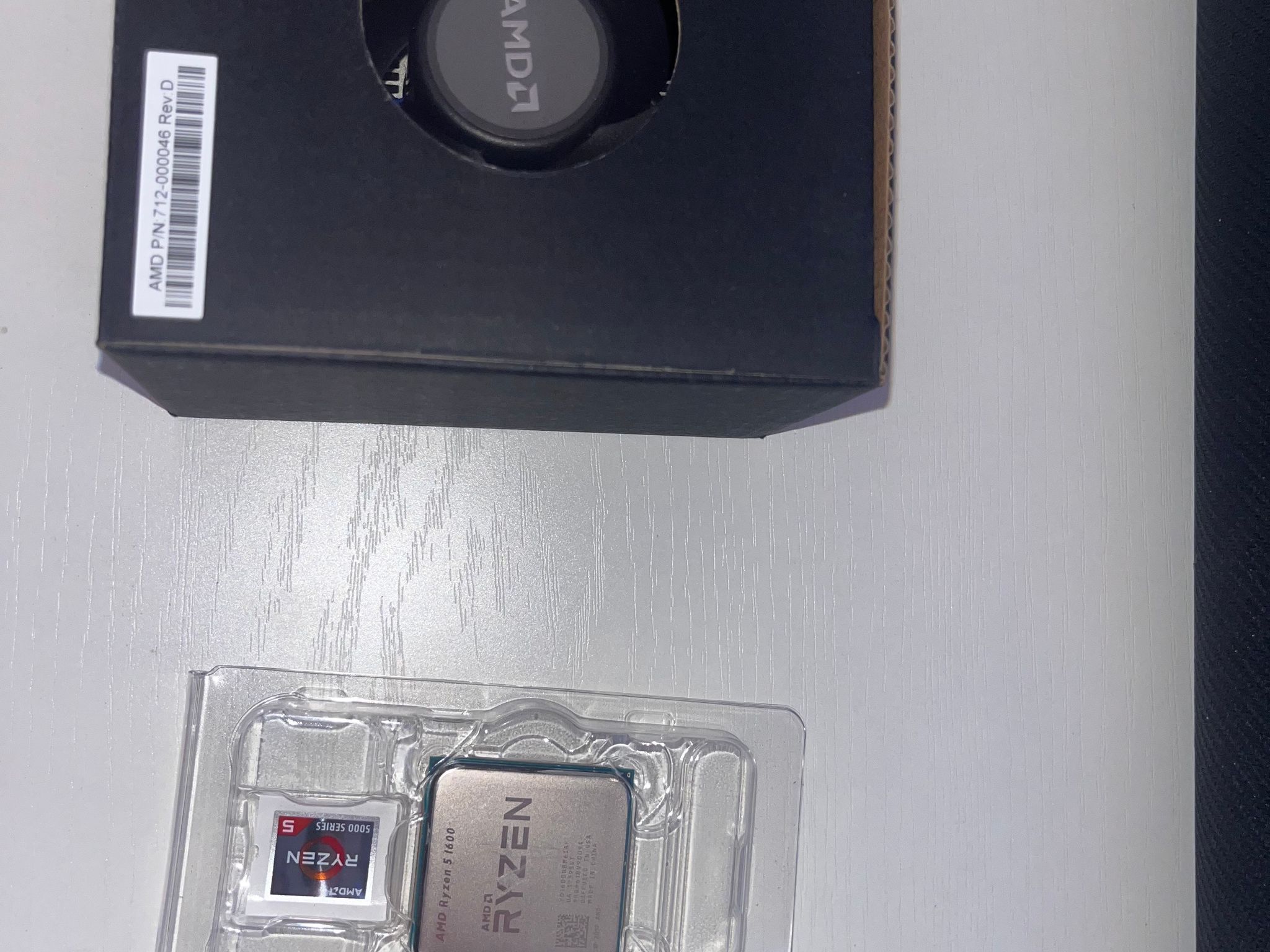 Ryzen 5 1600 CPU 6 Core, 12 Thread 3.2ghz base, 3.6ghz turbo with Low Profile AMD stock Fan included