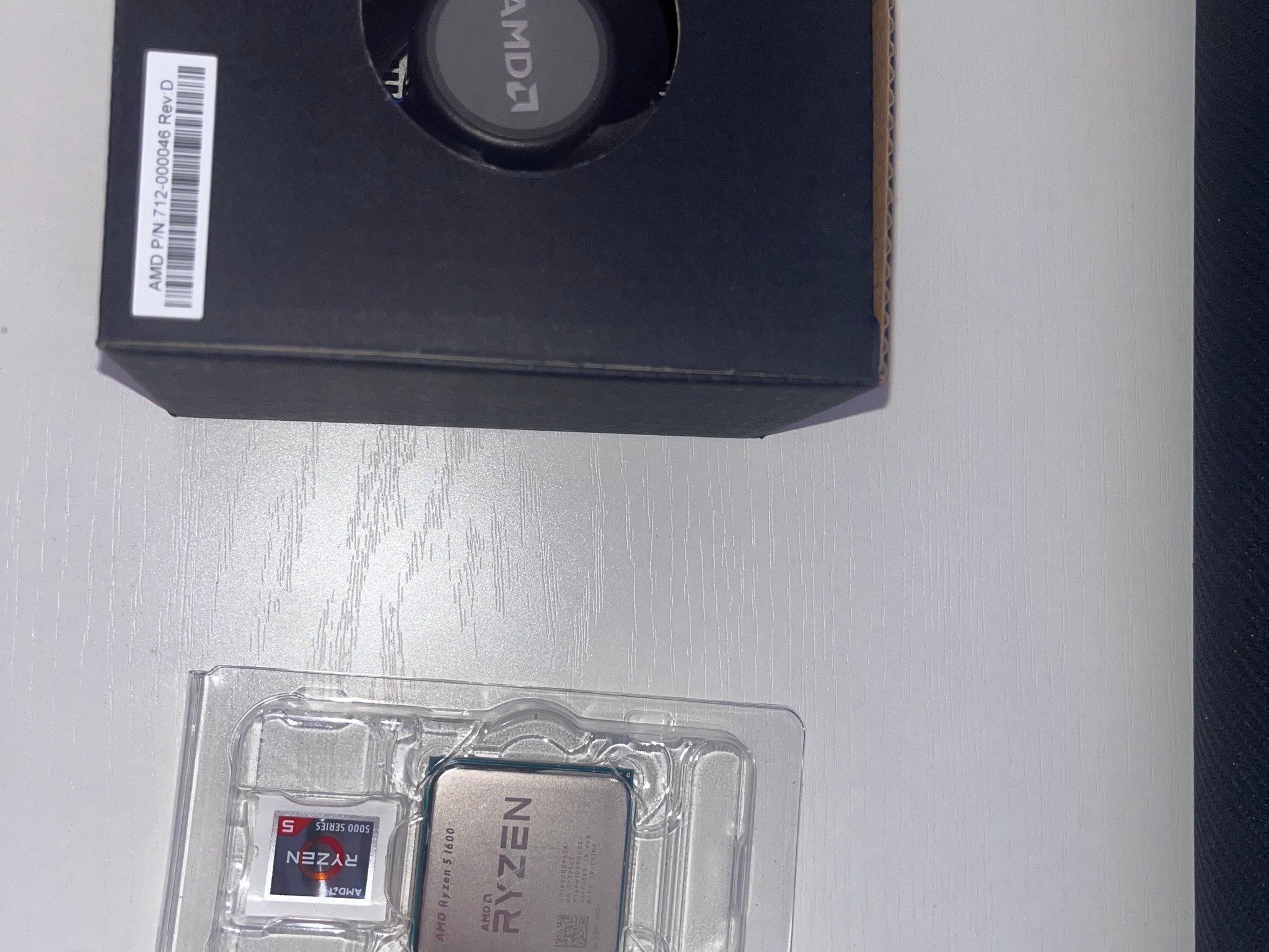 Ryzen 5 1600 CPU 6 Core, 12 Thread 3.2ghz base, 3.6ghz turbo with Low Profile AMD stock Fan included