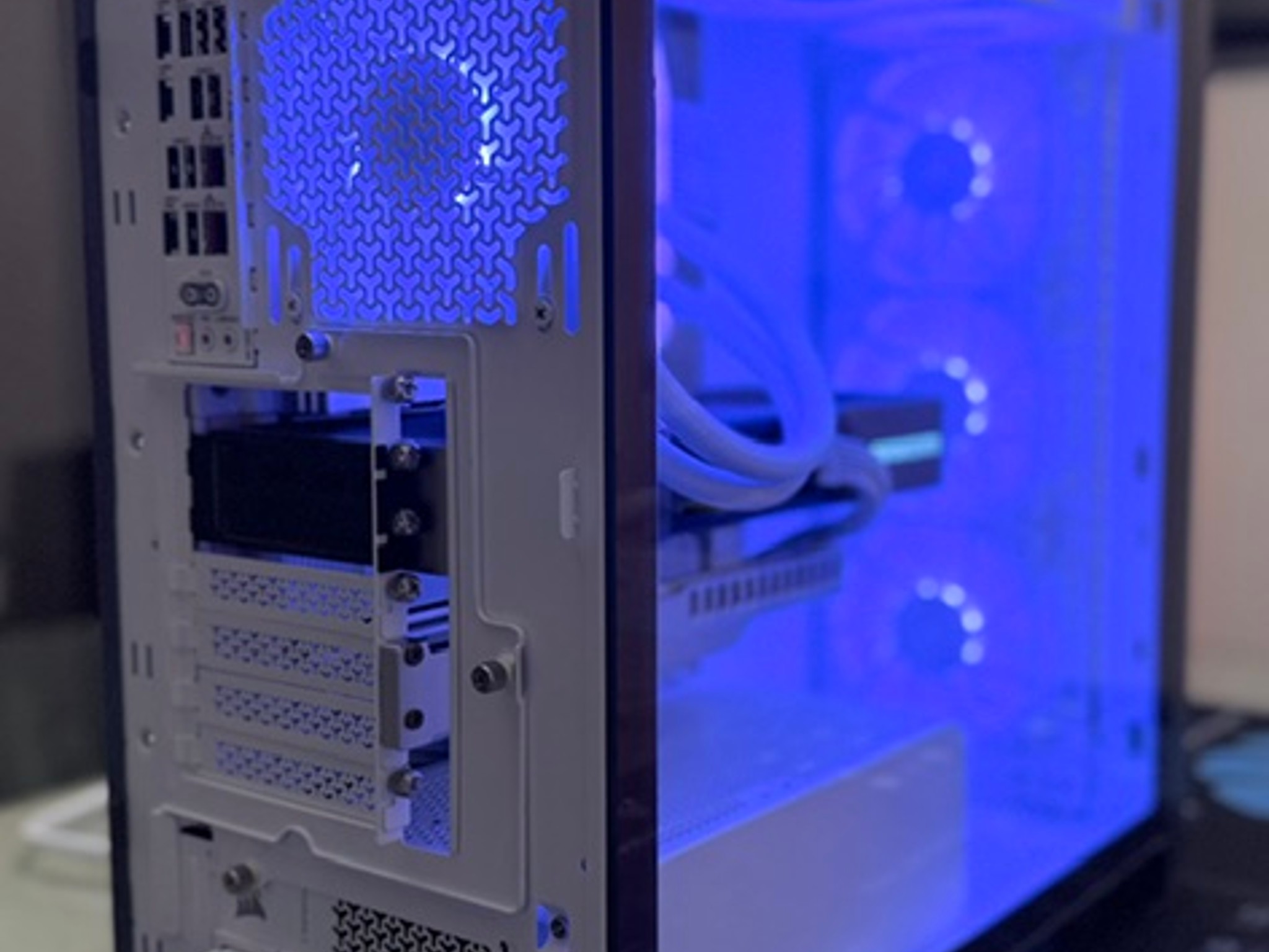 Corsair 4000D VAULT NOVA #1337 | Ryzen 9 9950X3D | RTX 5080 FE | 64GB | 6TB