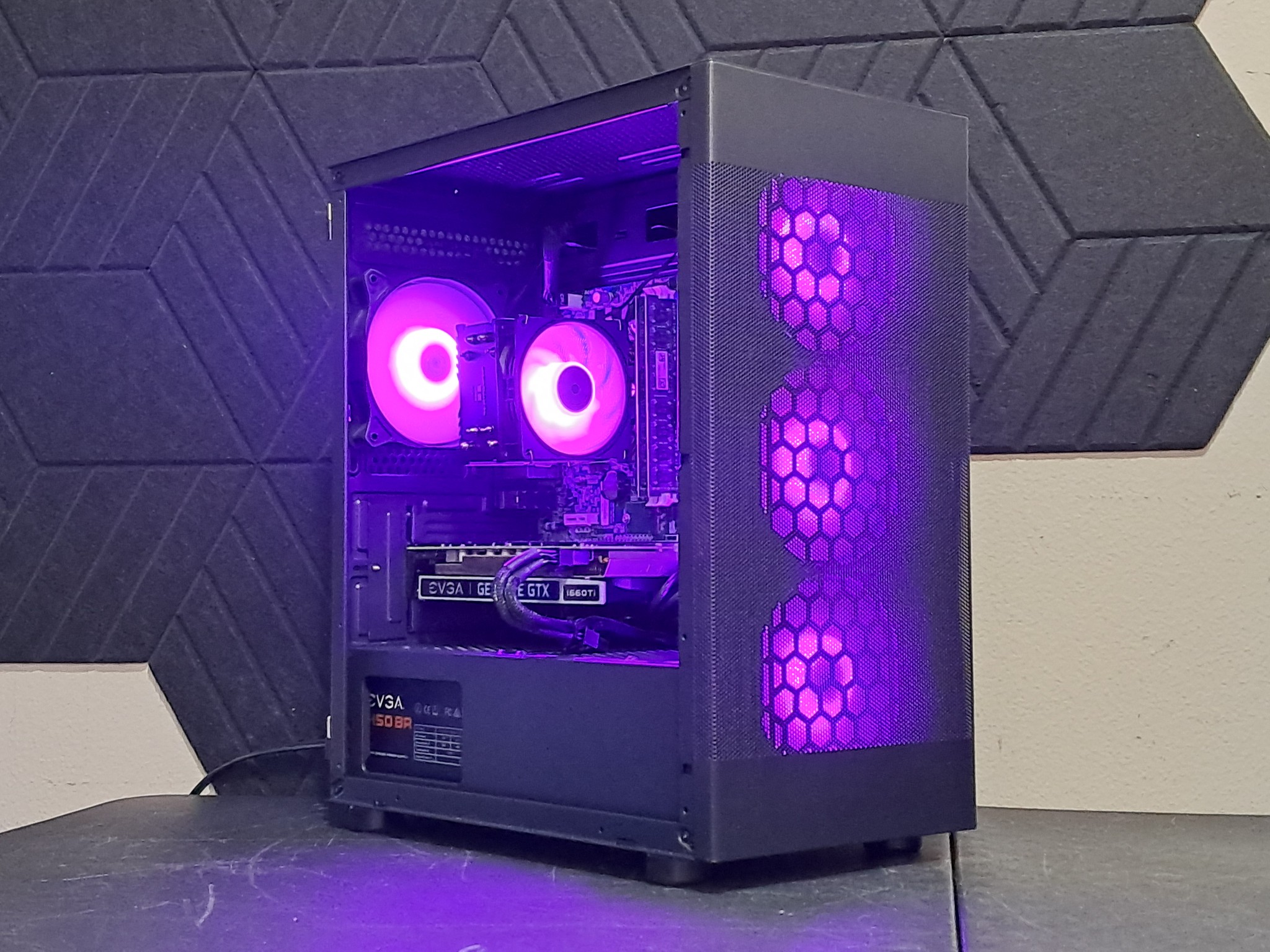 🟢Value 1080p Gamer!🟢i7-6700 | GTX 1660 Ti | 1TB SSD | Full W11 Support | WiFi!