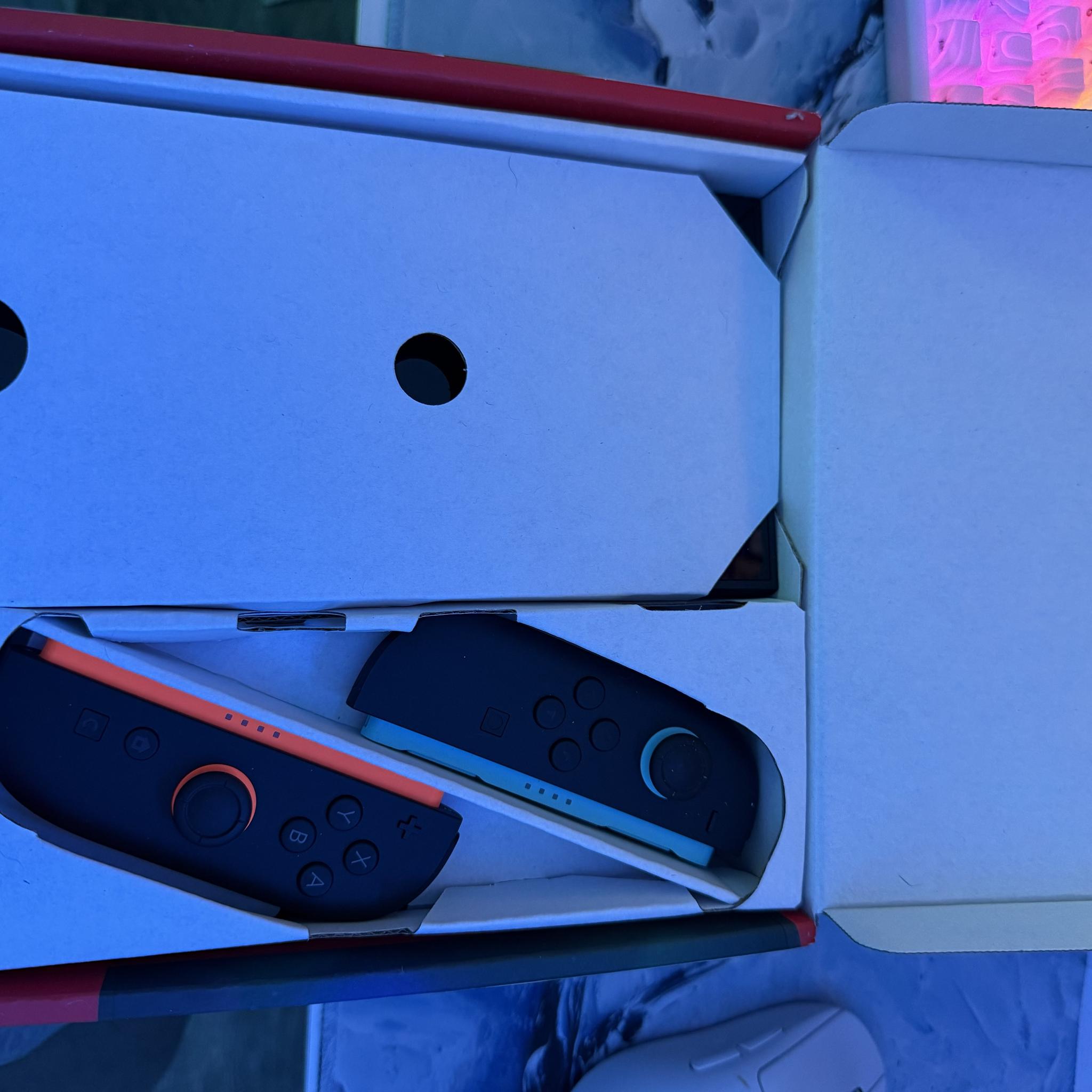 Hardly Used Nintendo Switch 2 <30 hours played
