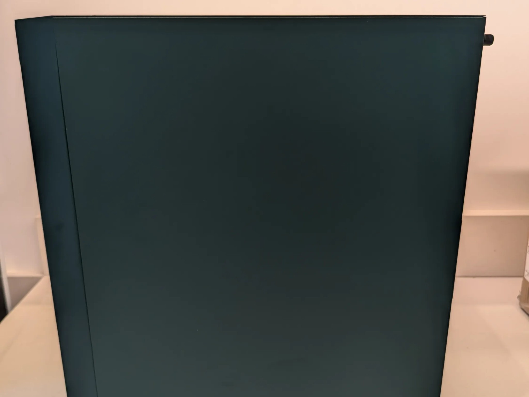 The Lean Green Gaming PC - Radeon RX 9070, Intel Core i5 12th Gen, 32 GB RAM, 4 TB