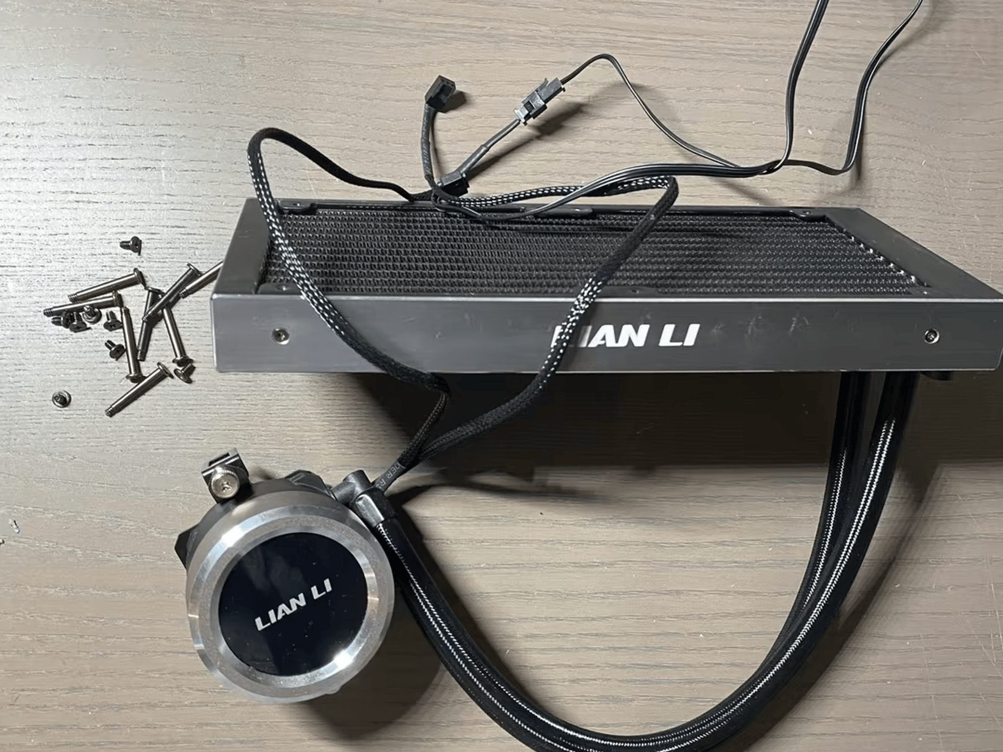 UNTESTED LIAN LI GALAHAD 240MM AIO BLACK UNTESTED (UNSURE IF IT WORKS)