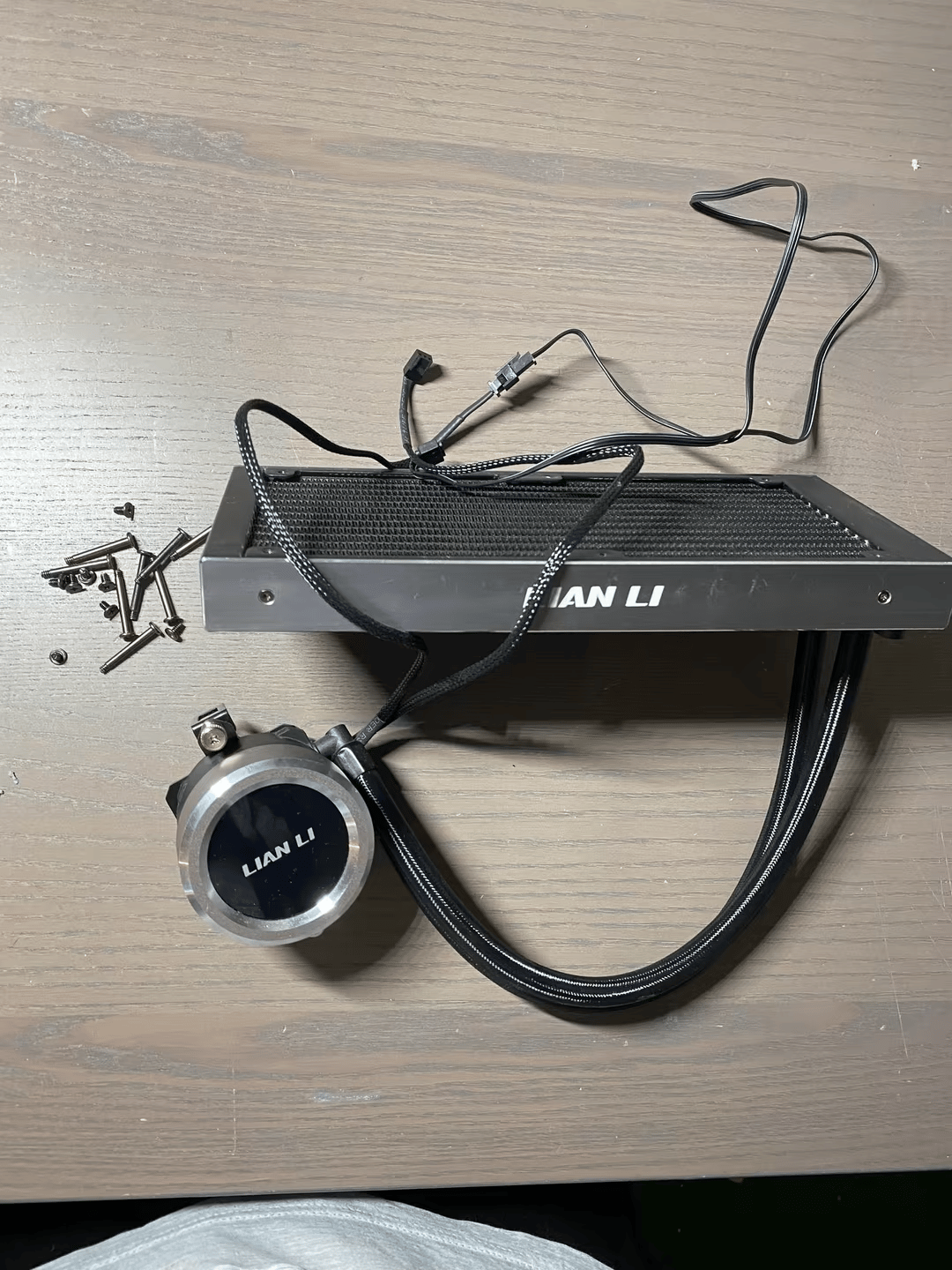 UNTESTED LIAN LI GALAHAD 240MM AIO BLACK UNTESTED (UNSURE IF IT WORKS)