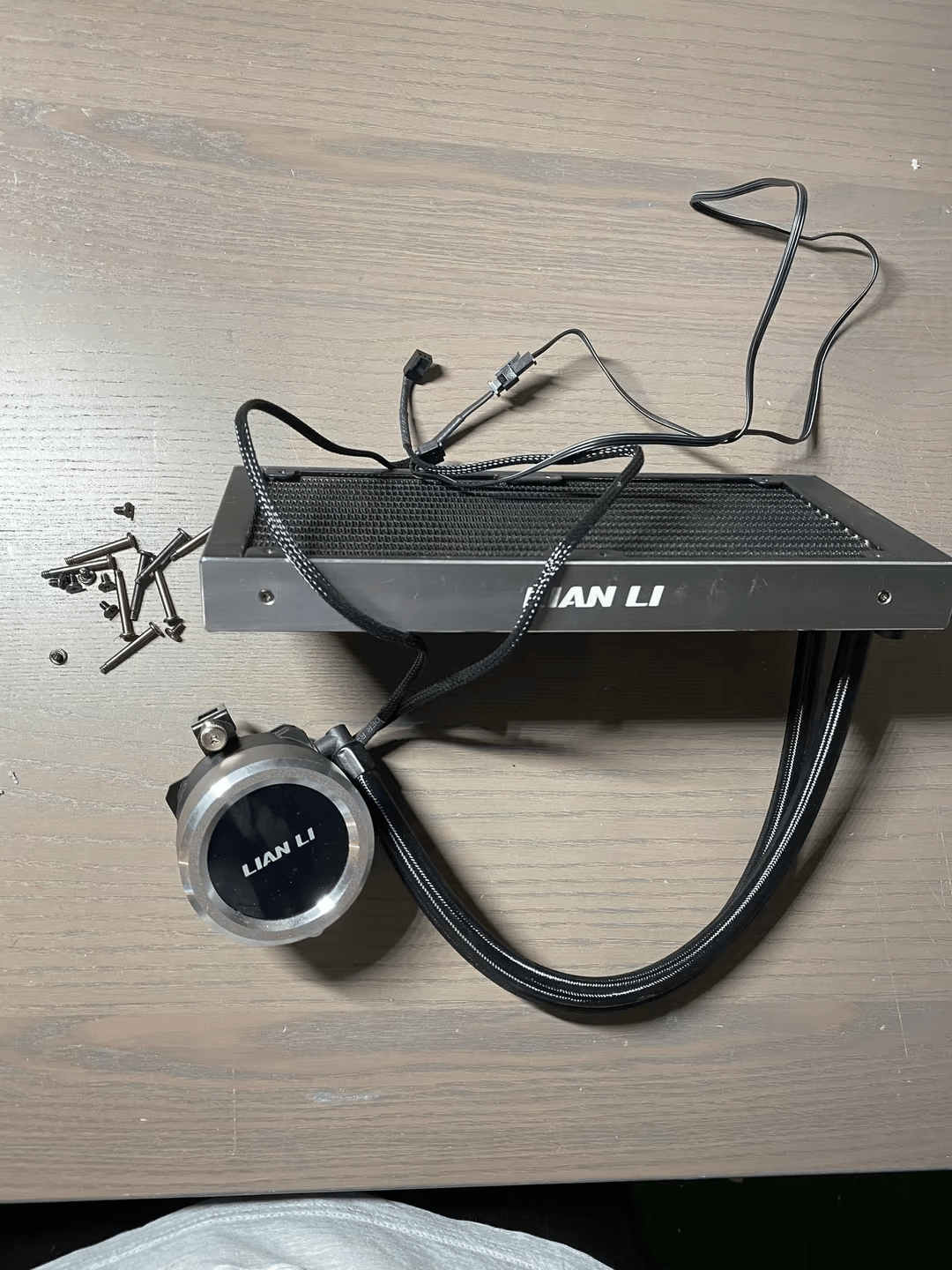 UNTESTED LIAN LI GALAHAD 240MM AIO BLACK UNTESTED (UNSURE IF IT WORKS)