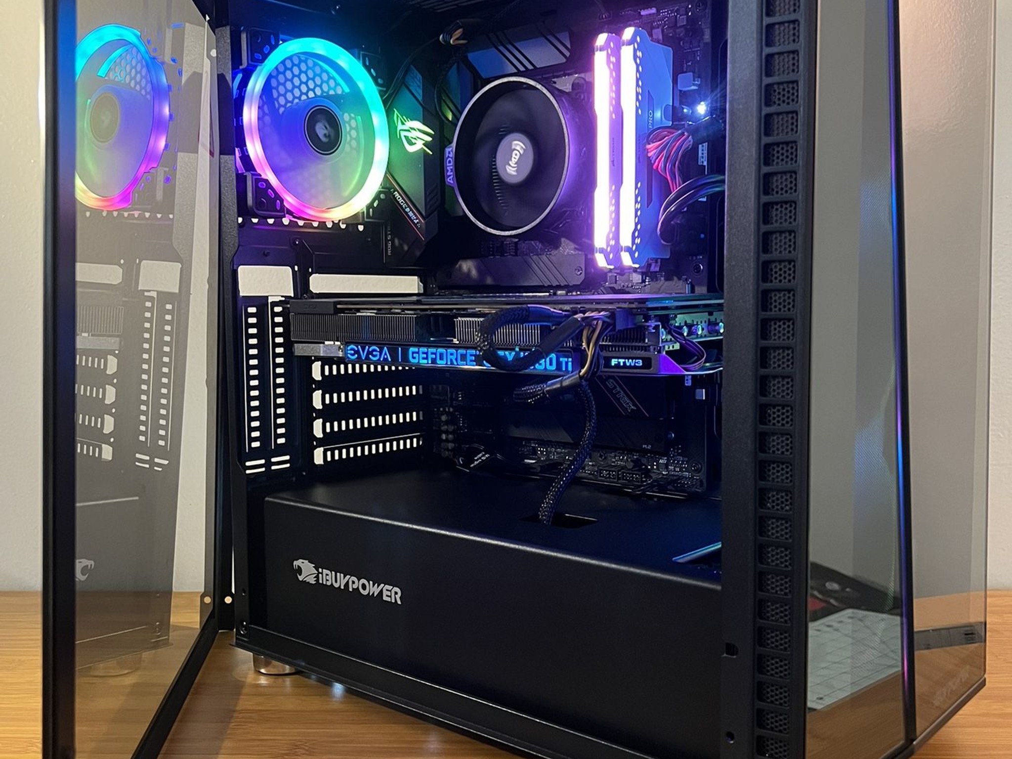 Gaming PC | Ryzen 9 3900X | GTX 1080 Ti | 16GB Ram | 2TB Storage | Wifi