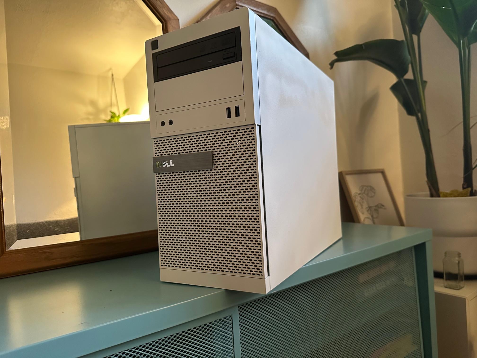 Custom White rx560 & i5-4690k Optiplex