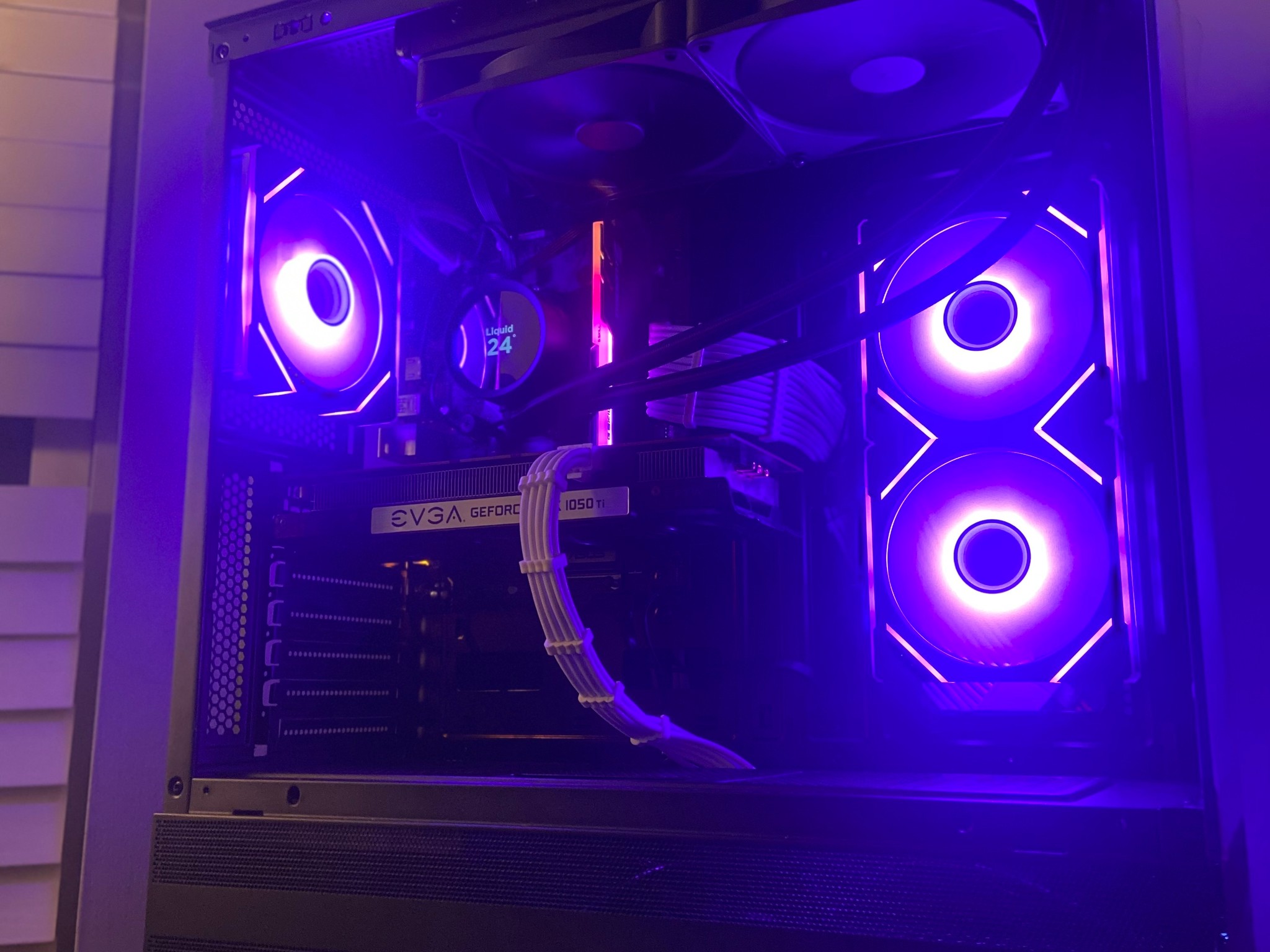 Gaming PC | GTX 1050 Ti | Intel I7 | RGB + LCD Screen | Ready to Use
