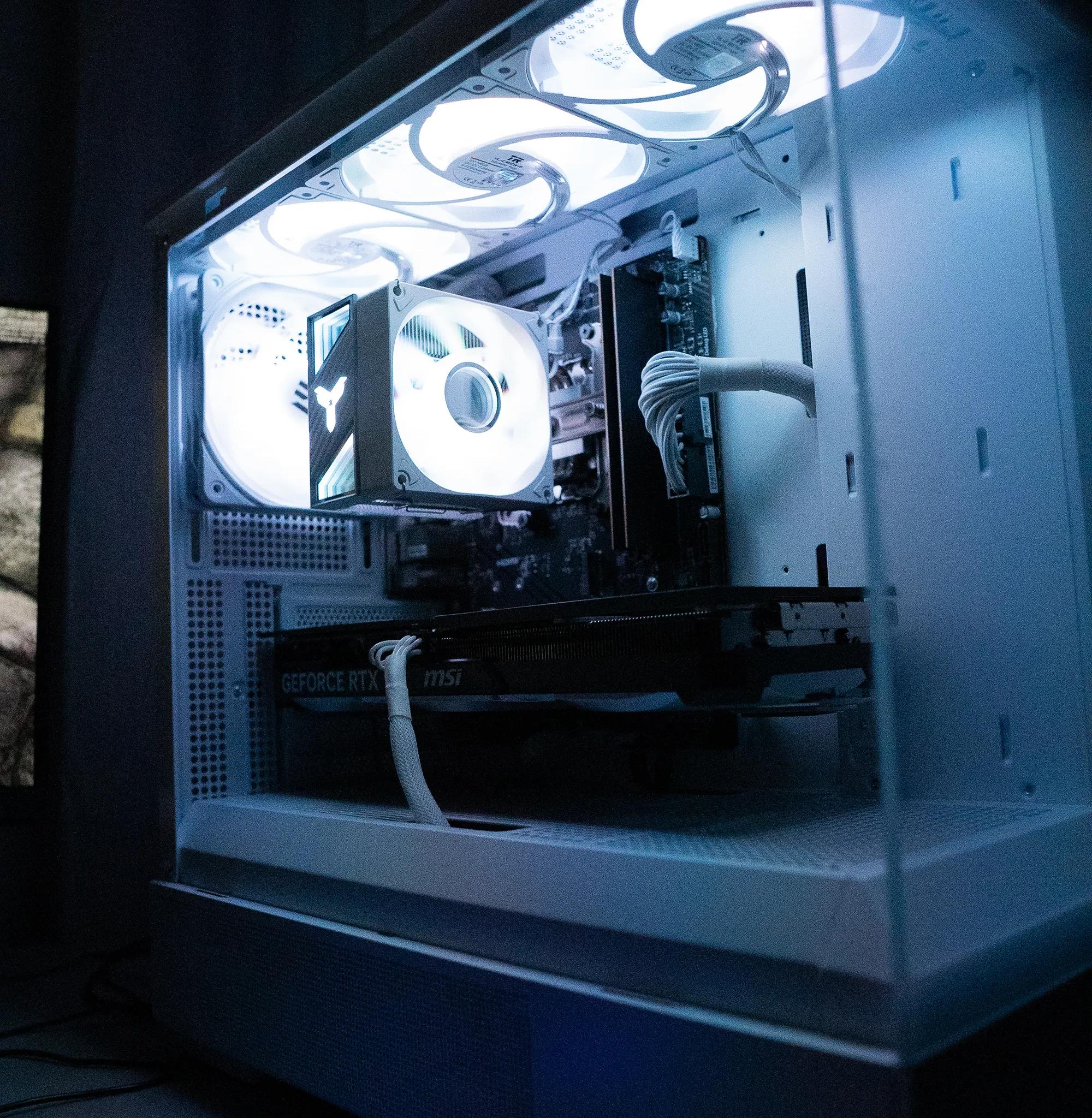 🌨🌨 | MSI RTX 4060Ti | RYZEN 5 7500F | 32GB DDR5 RAM | 1TB | Arctic Snow