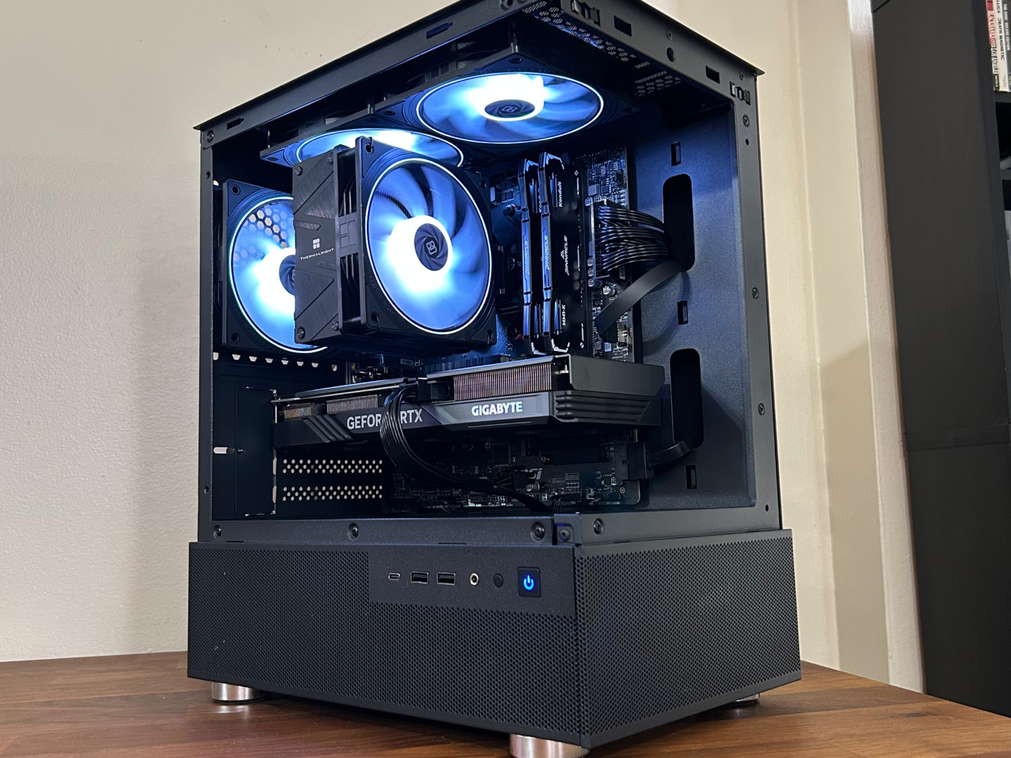 RTX 4060 | Ryzen 5 5500 | 32GB DDR4 | 1TB NVMe | The Dark Officer RTX