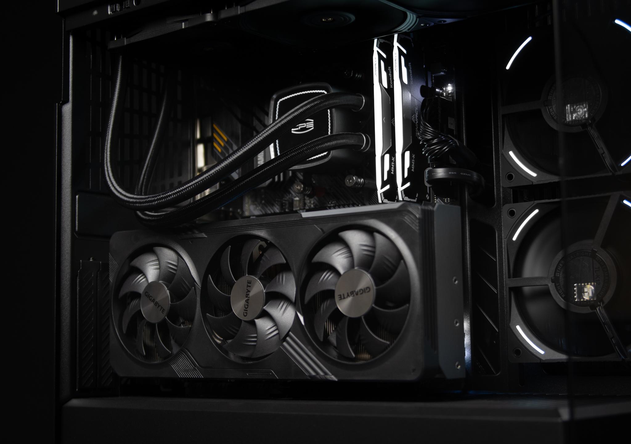 “Predarc” RX 7700 XT 32GB Ryzen 7 Windows 11 1TB Gaming PC Powerhouse