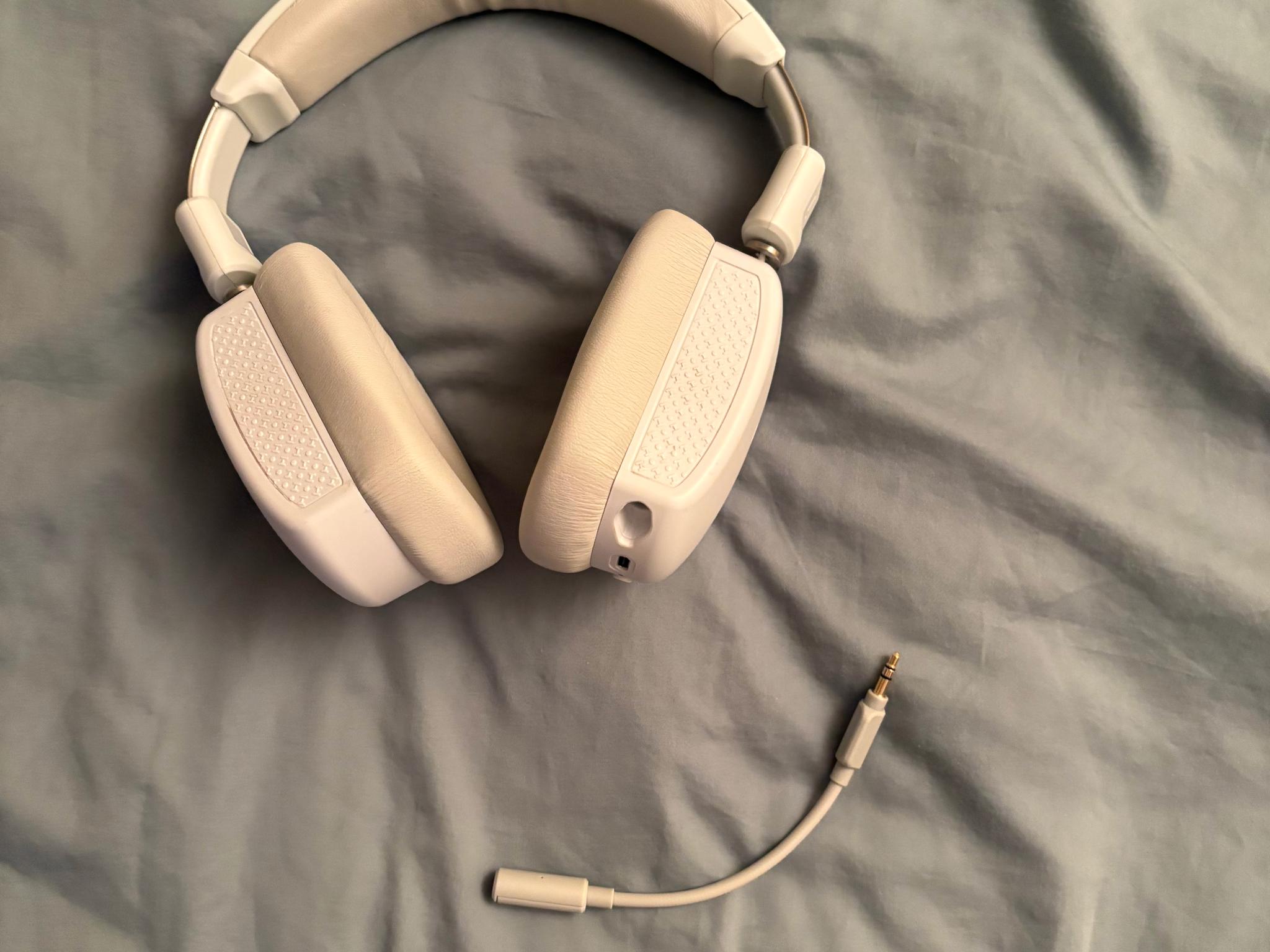 Used Hyte Eclipse HG10 Wireless Gaming Headset