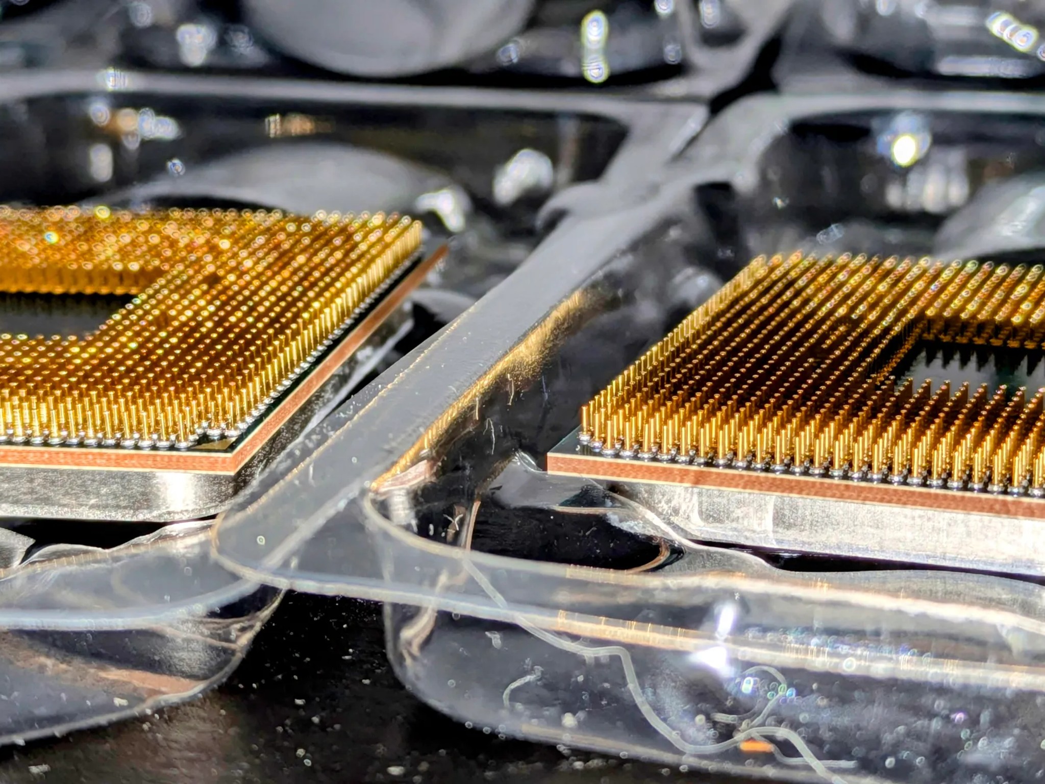 Ryzen 5 2400G w/ integrated Vega graphics