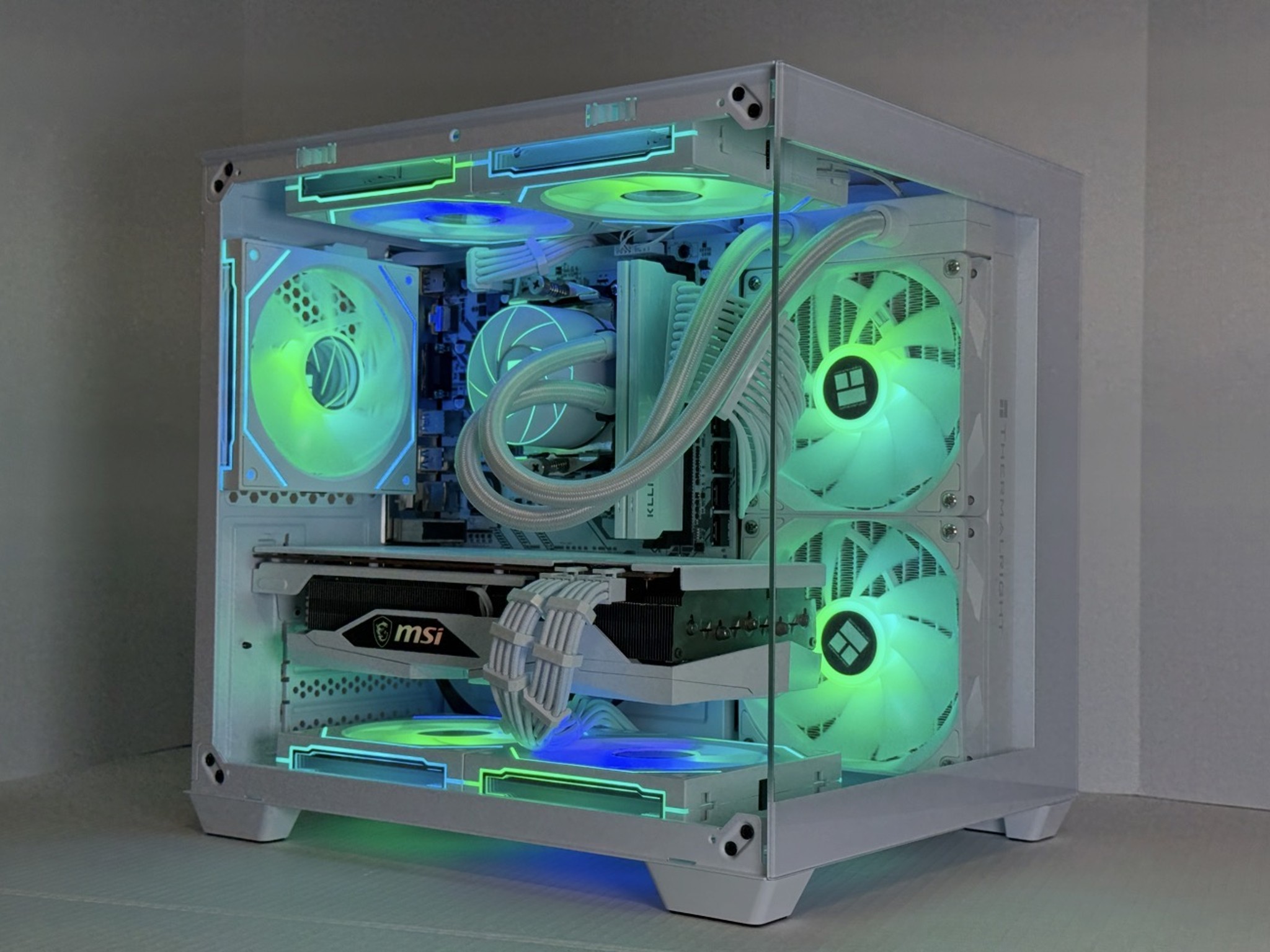 🌐Snowstorm Beast🌐| RX 6700 XT | Ryzen 5 5600 | 1TB