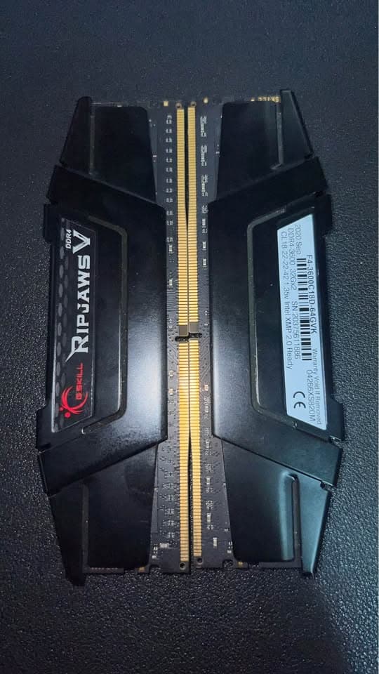 G.Skill Ripjaws V 64GB (2x32GB) DDR4-3600 PC4-28800 CL18 Dual Channel Memory Kit [F4-3600C18D-64GVK]