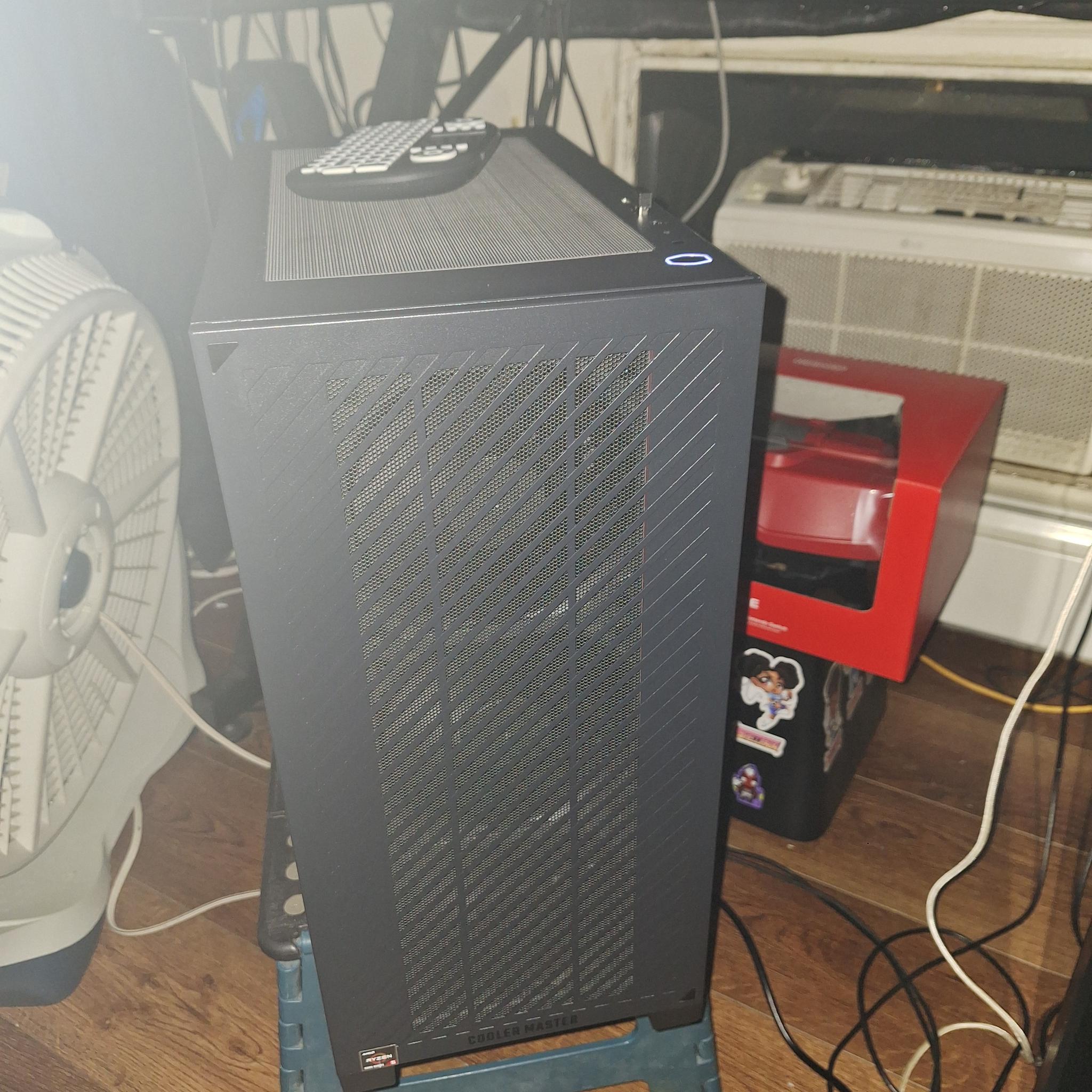 Custom Ultra Black Gaming PC Build (Cheaper and better than the Steam Machine)