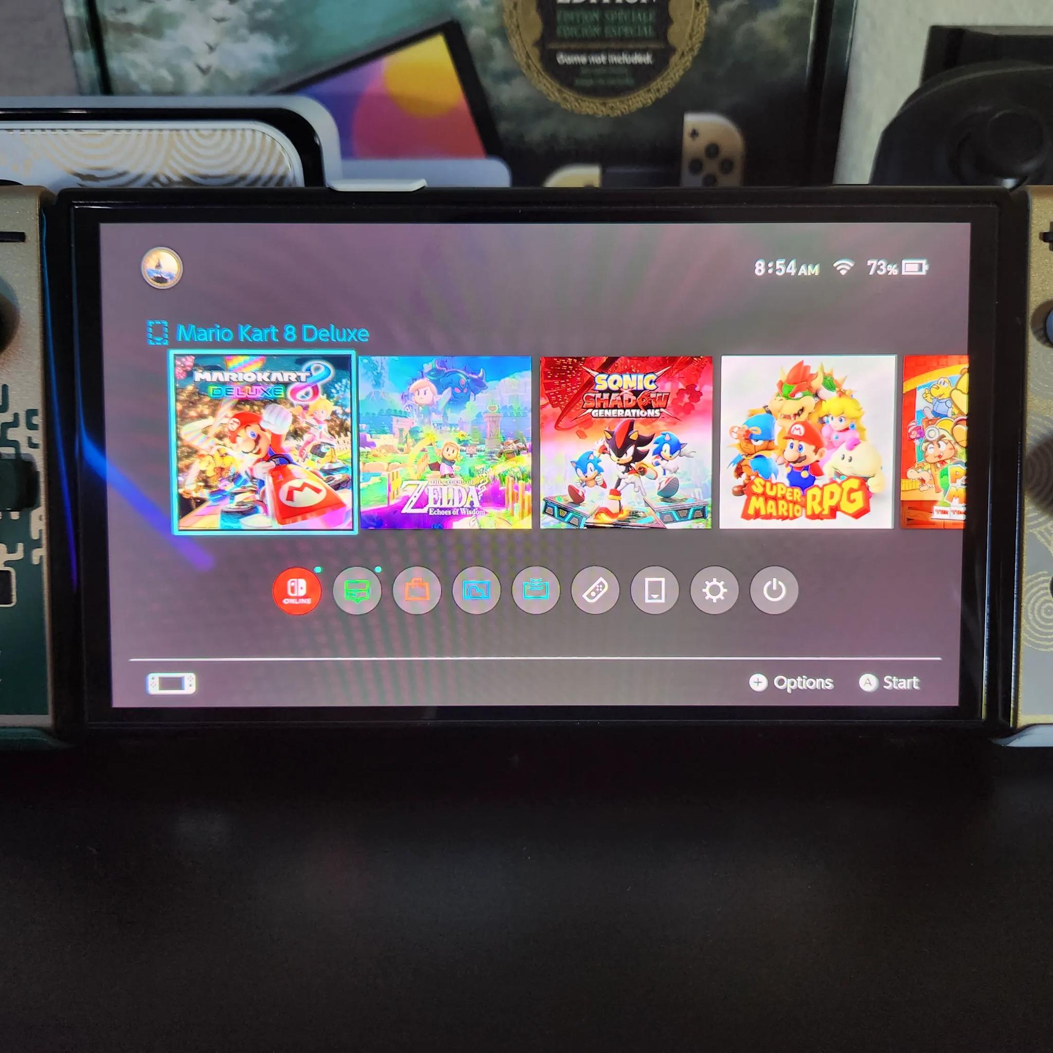 Nintendo Switch OLED - Zelda Tears of the Kingdom Edition Bundle