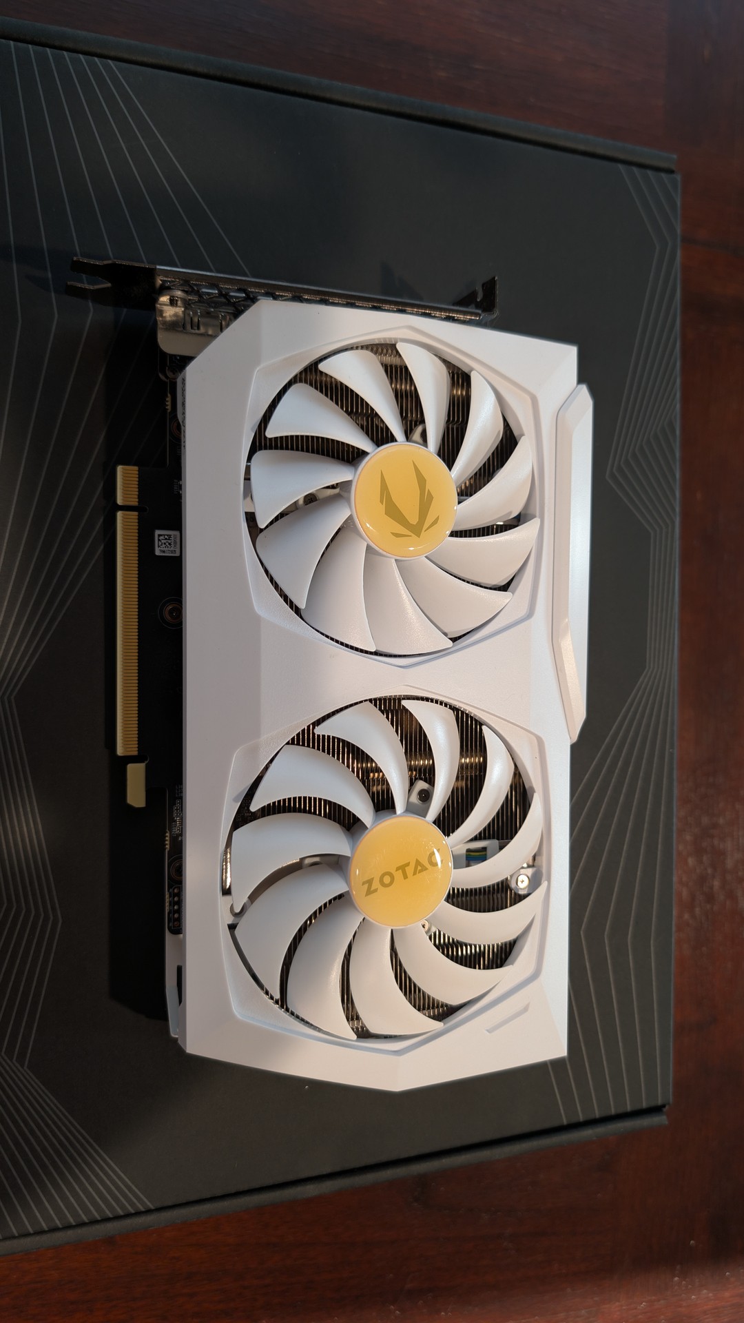 ZOTAC GAMING AMP GeForce RTX 3060 Ti LHR | Jawa